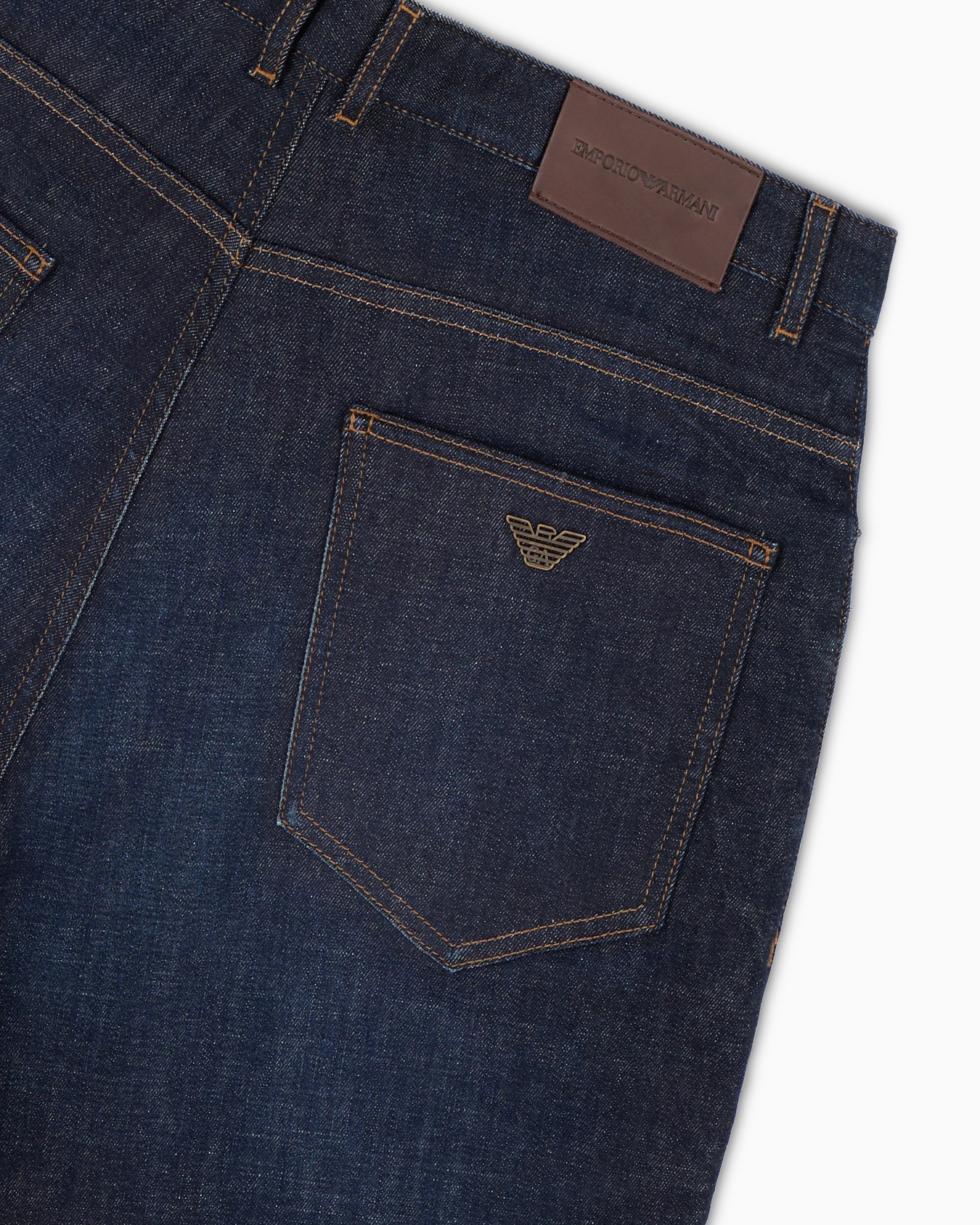 J79 Carrot-fit 11.4 oz rinse-wash denim jeans with veining Slide 5