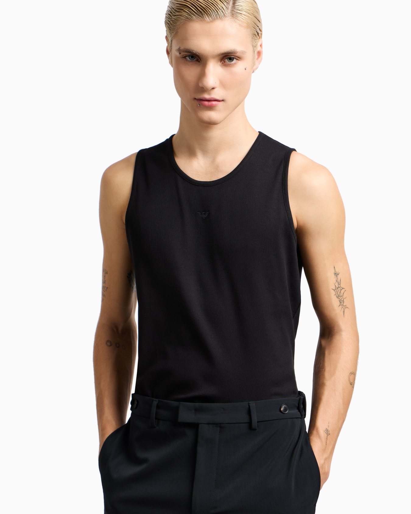EMPORIO ARMANI プリント入りタンクトップ ブラック USA S 赤 61qT88kMhFL.jpg