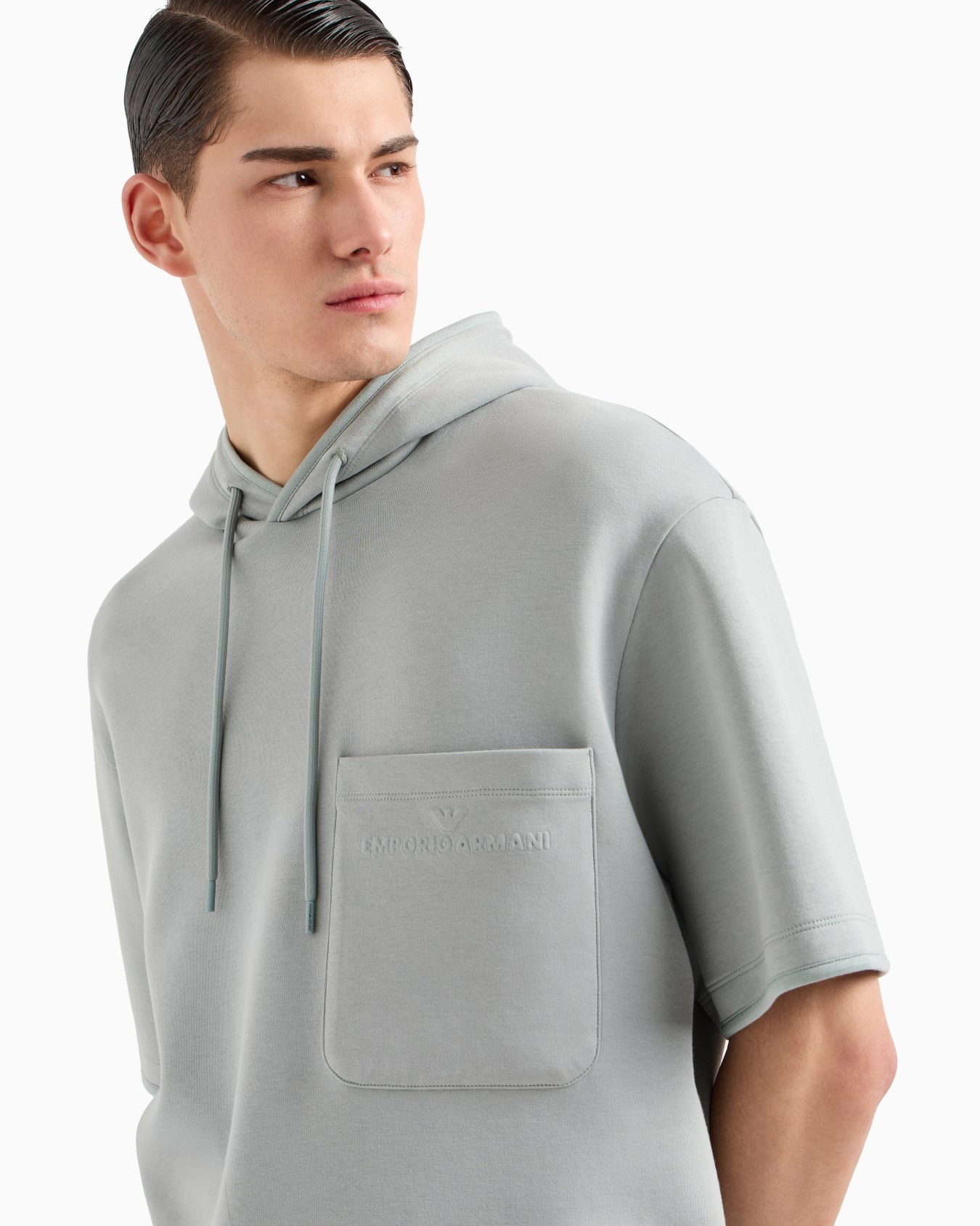 Sudadera de manga corta de punto doble con capucha y bolsillo de parche Diapositiva 4