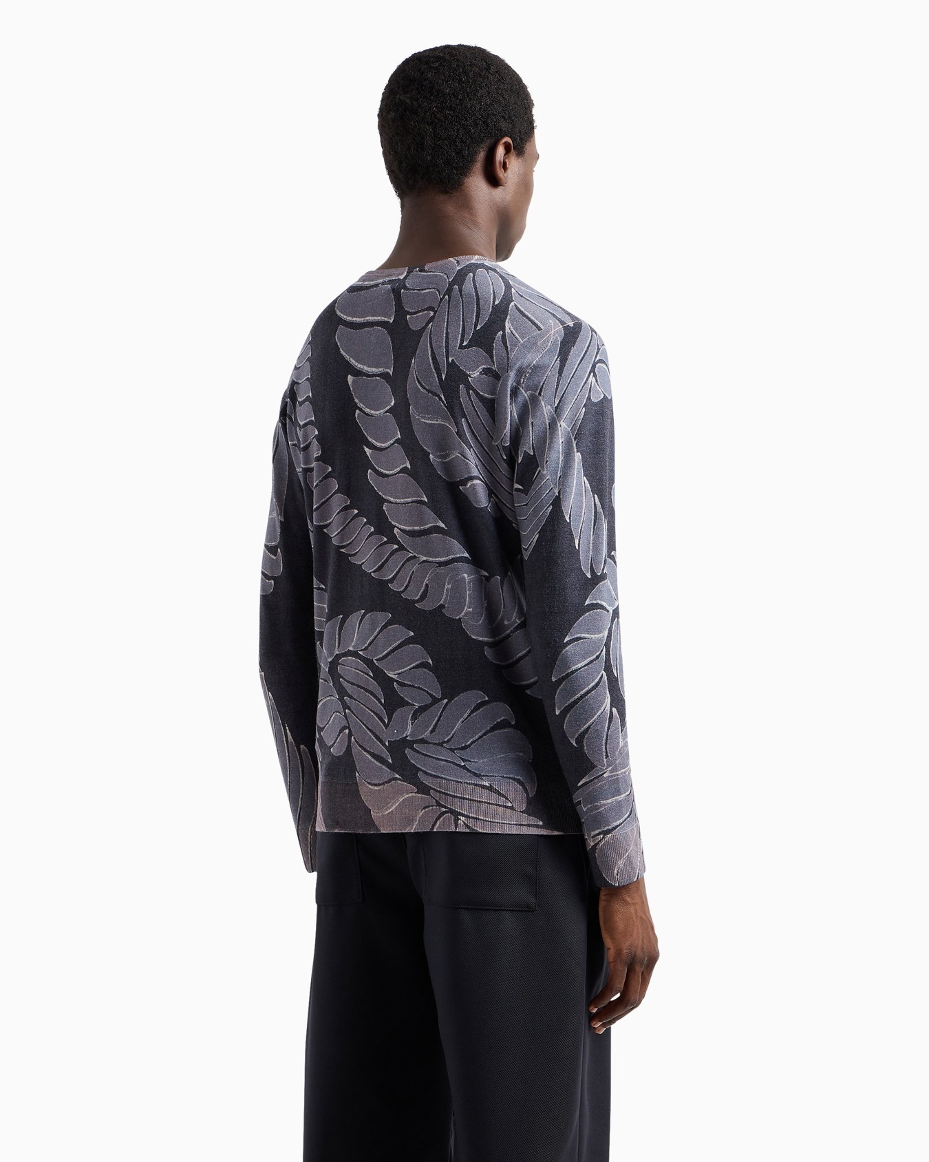 Plain-knit virgin wool jumper with maritime print Slide 3
