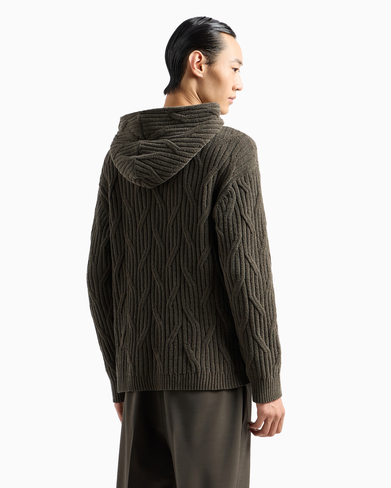Cable-knit hooded jumper Slide 3