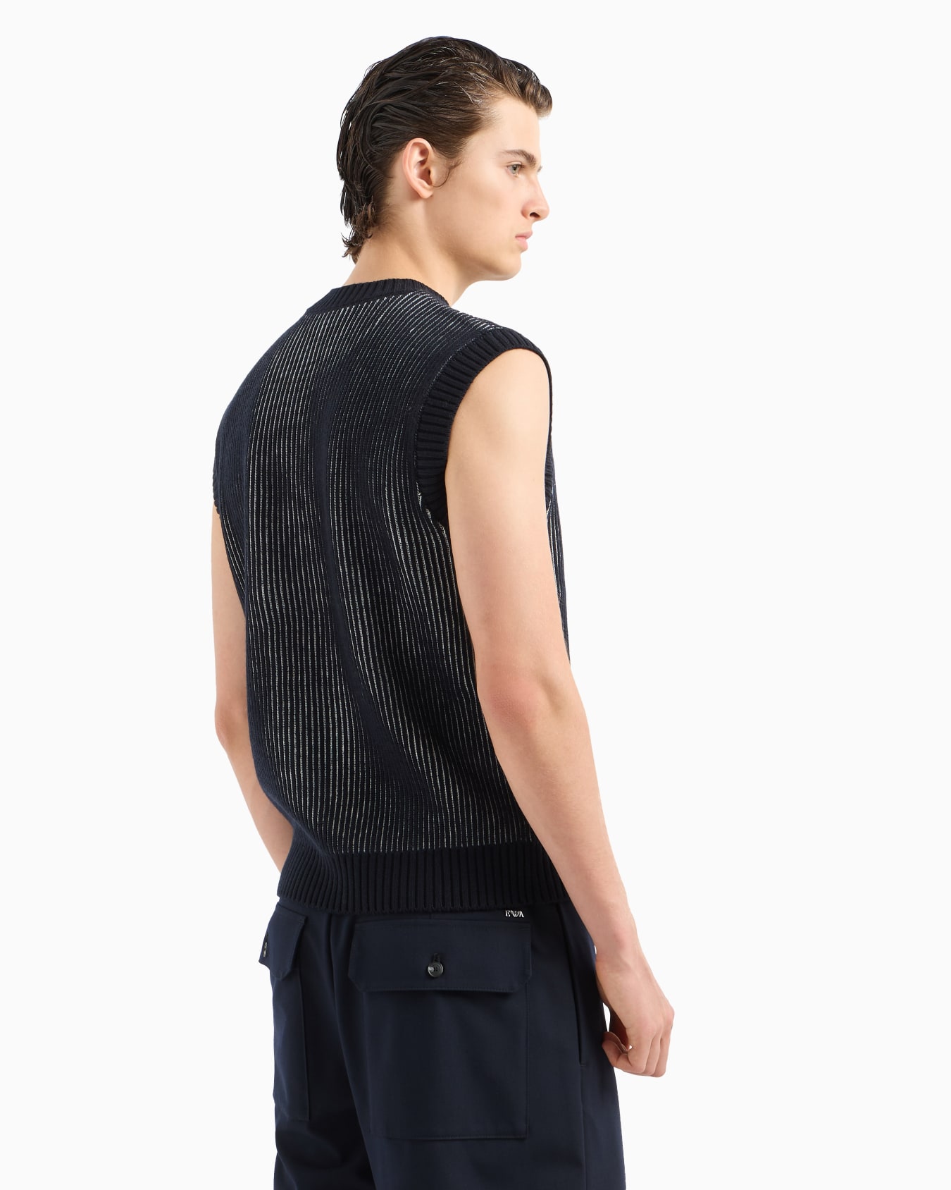 Two-tone, fisherman’s rib-knit gilet in a virgin wool blend Slide 2