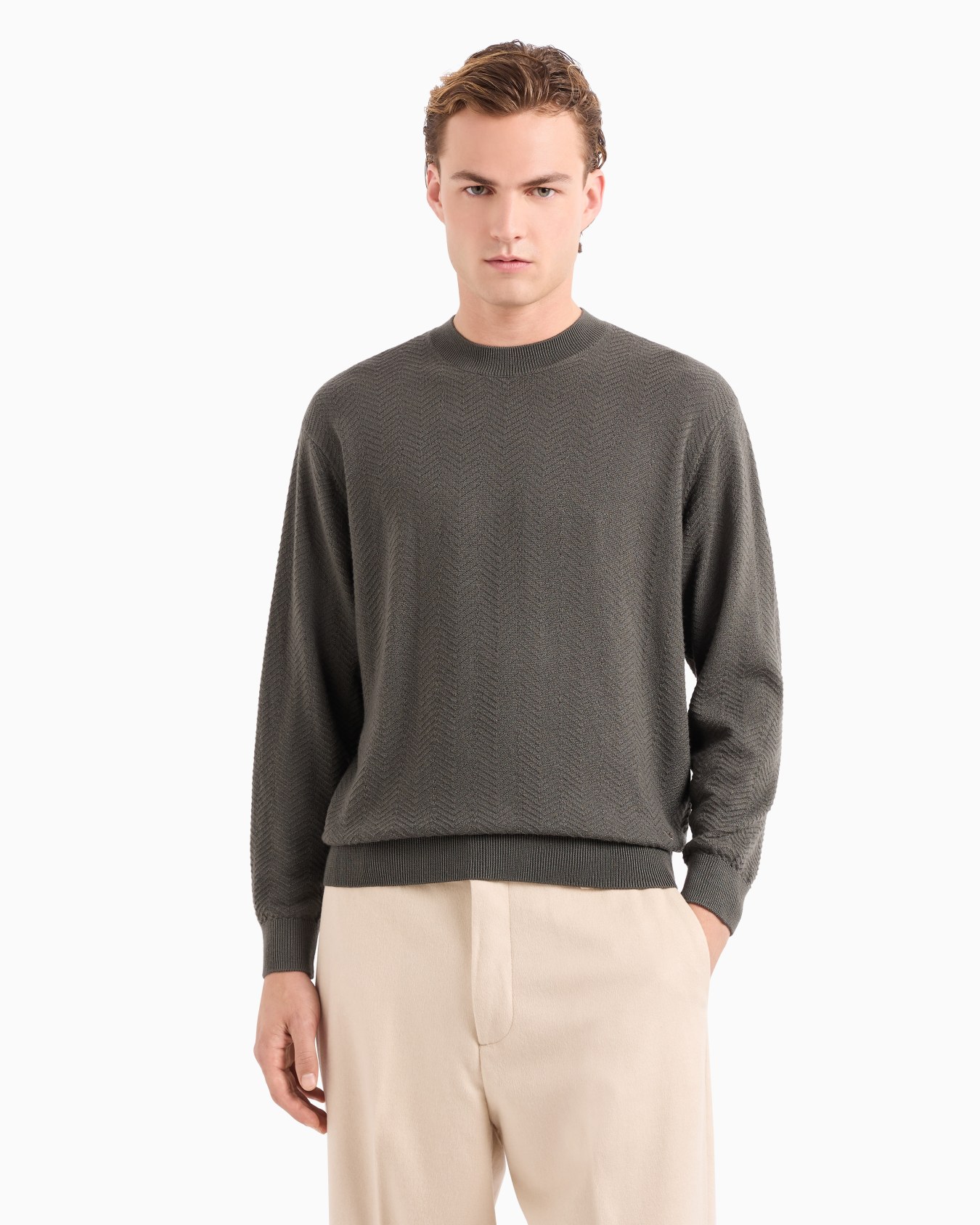 Mock-neck jumper in virgin wool with a micro-textured weave Slide 1