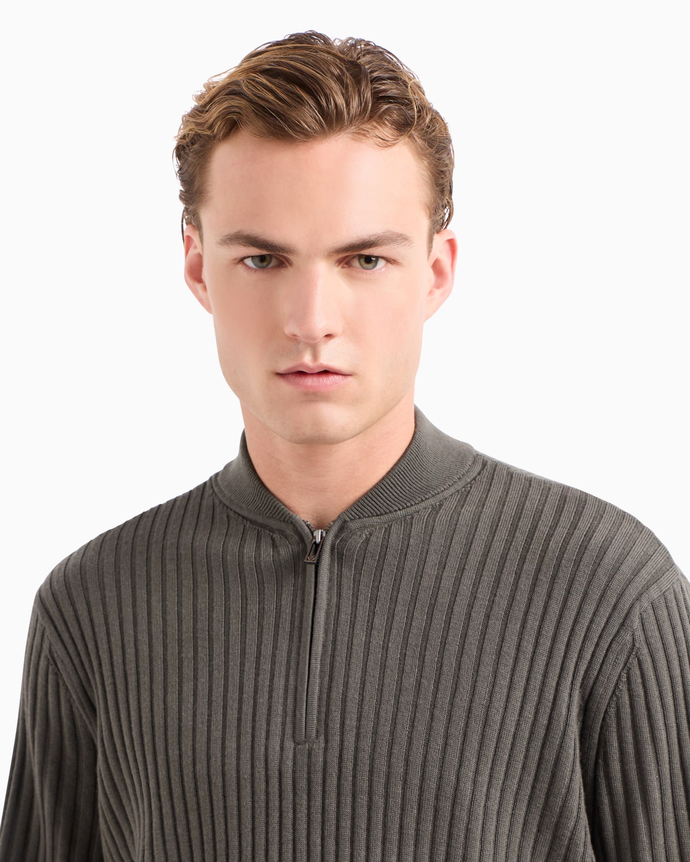 Virgin-wool ribbed jumper with half zip Slide 4