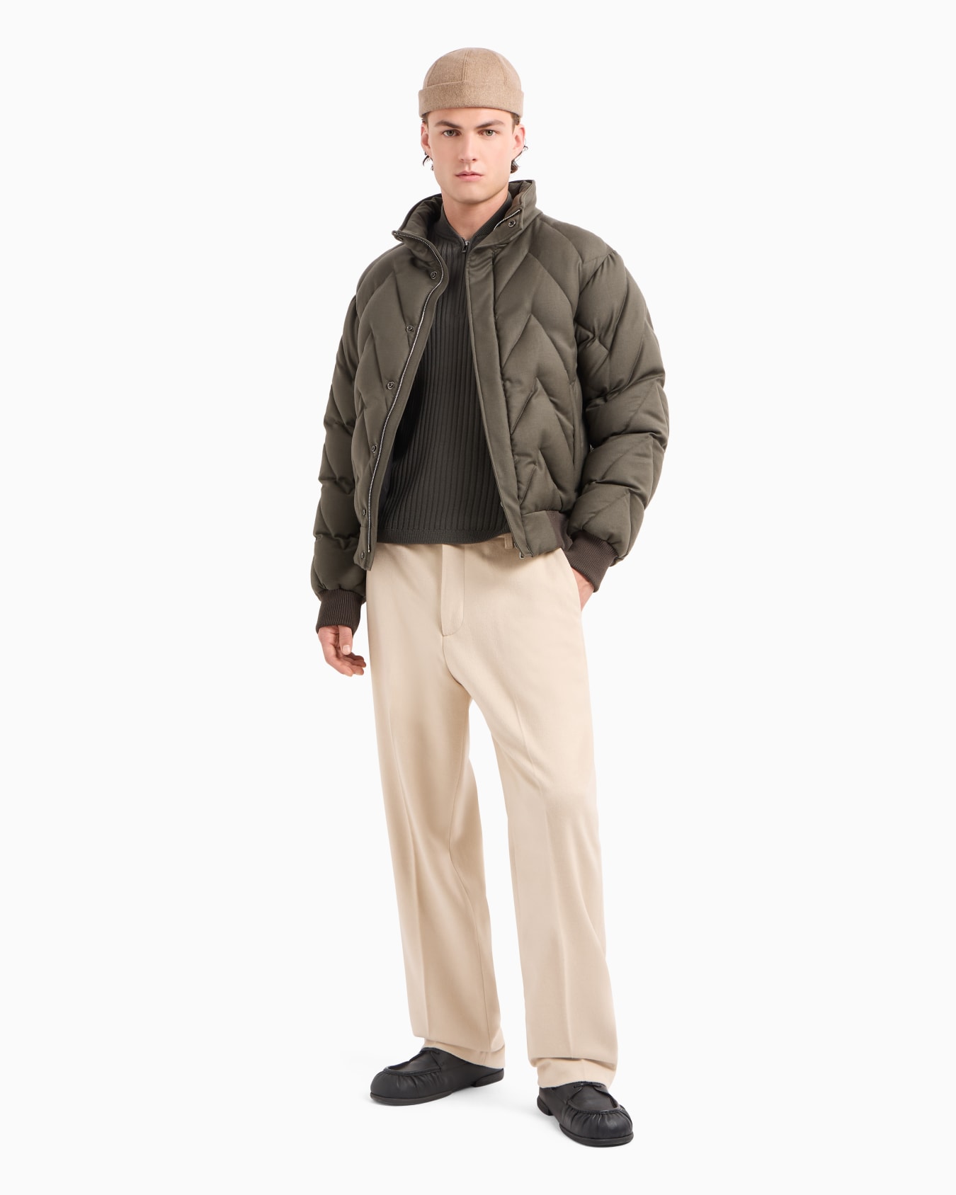Virgin-wool ribbed jumper with half zip Slide 3