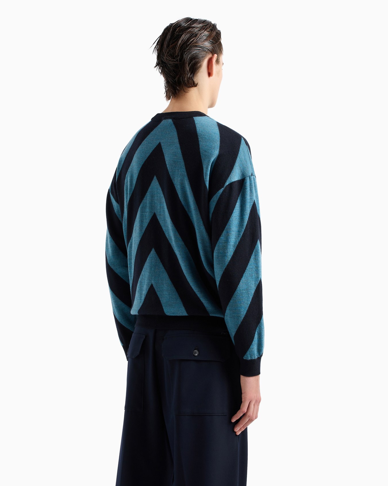 Pull en laine vierge jacquard avec grand chevron Diapositive 3