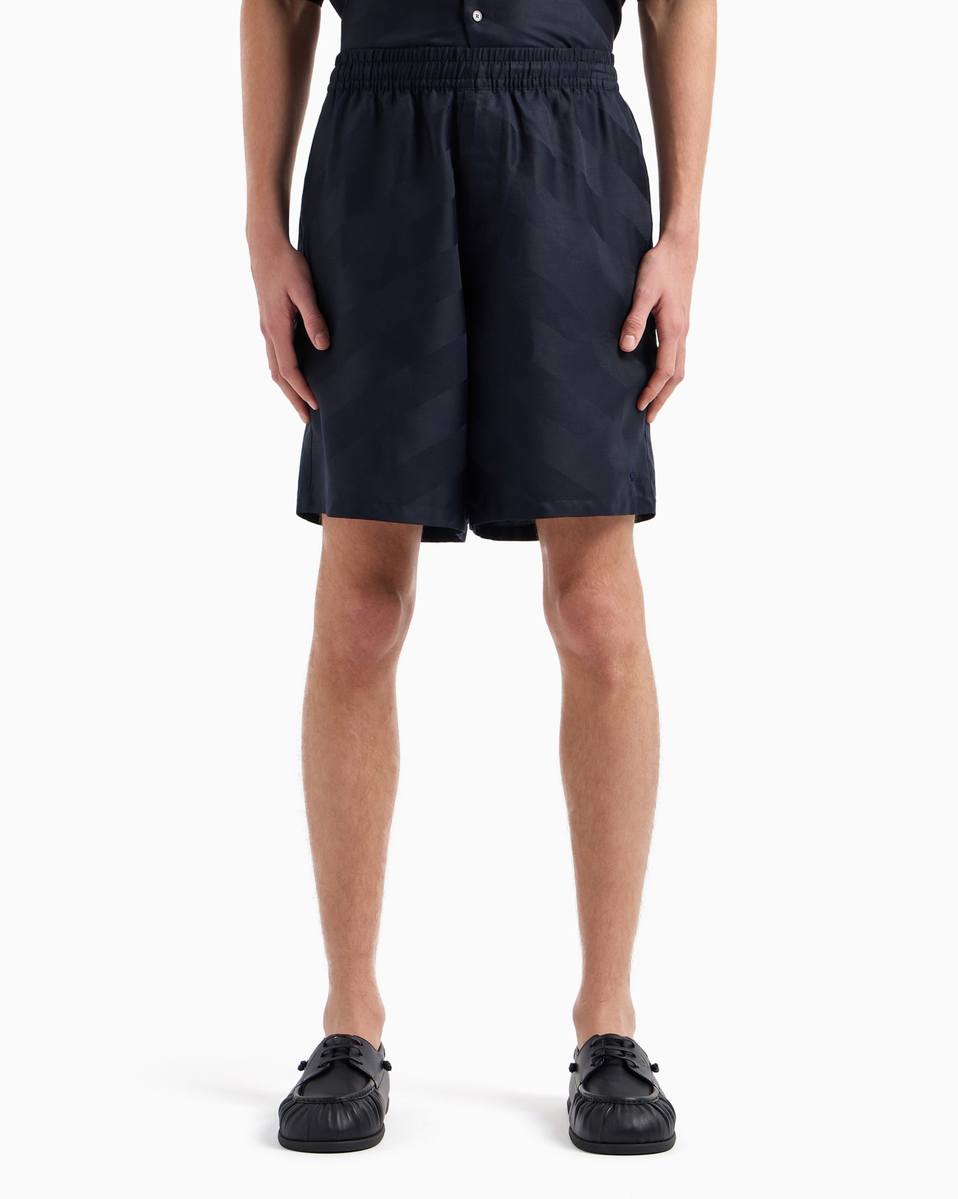 ASV all-over patterned Lyocell Bermuda shorts with an elasticated waist Slide 2