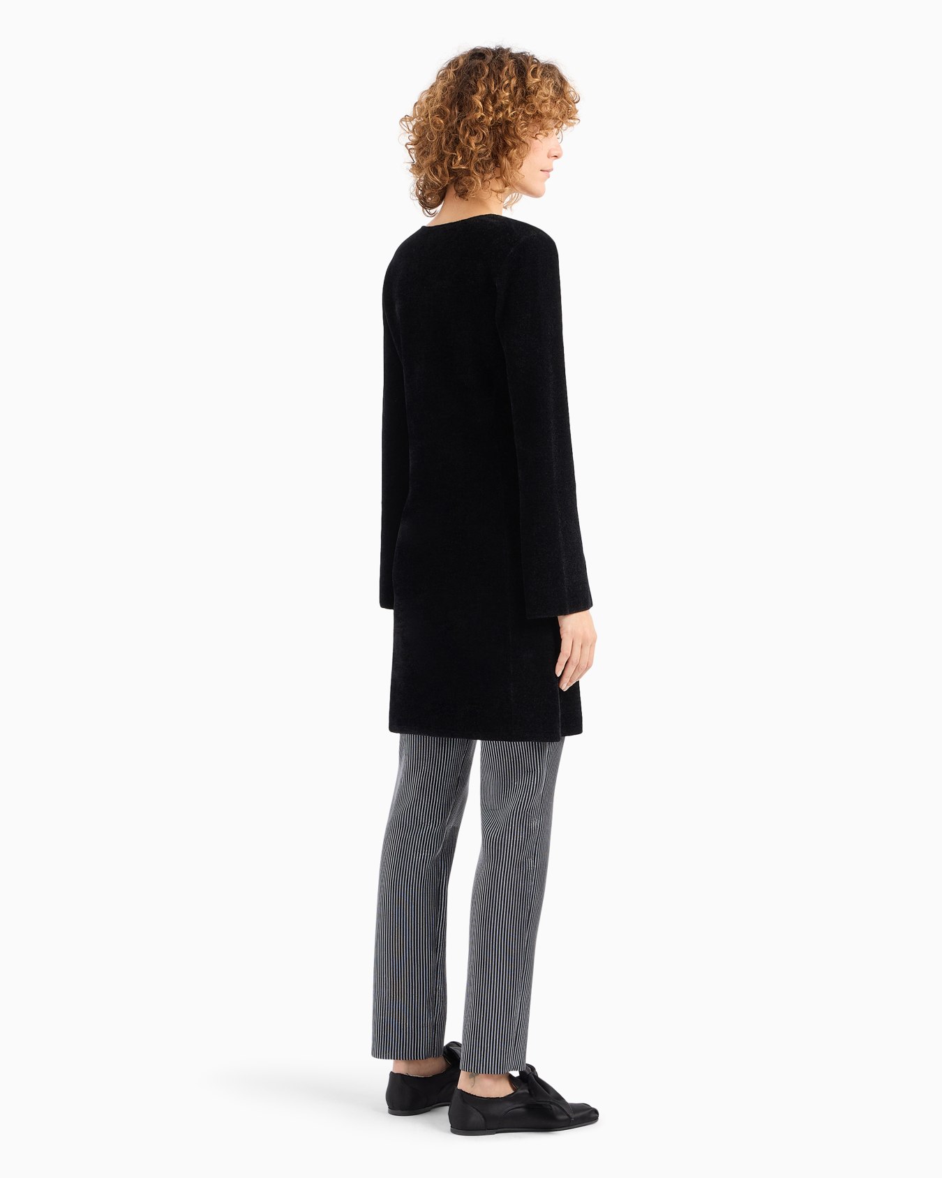 Robe encolure en V en chenille laminée effet éponge Diapositive 3