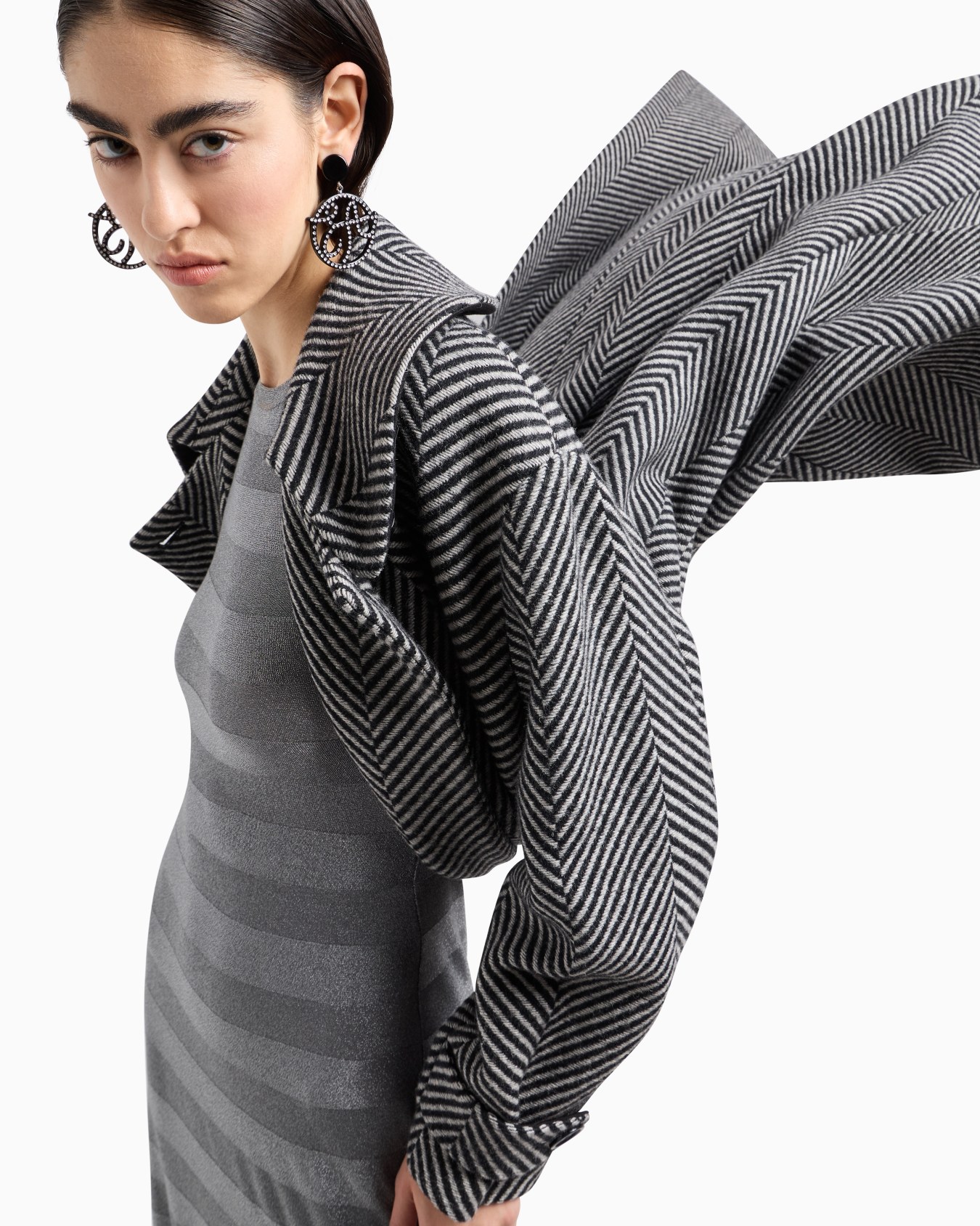Seamless long dress in a viscose knit striped-effect knit and purl construction Slide 5
