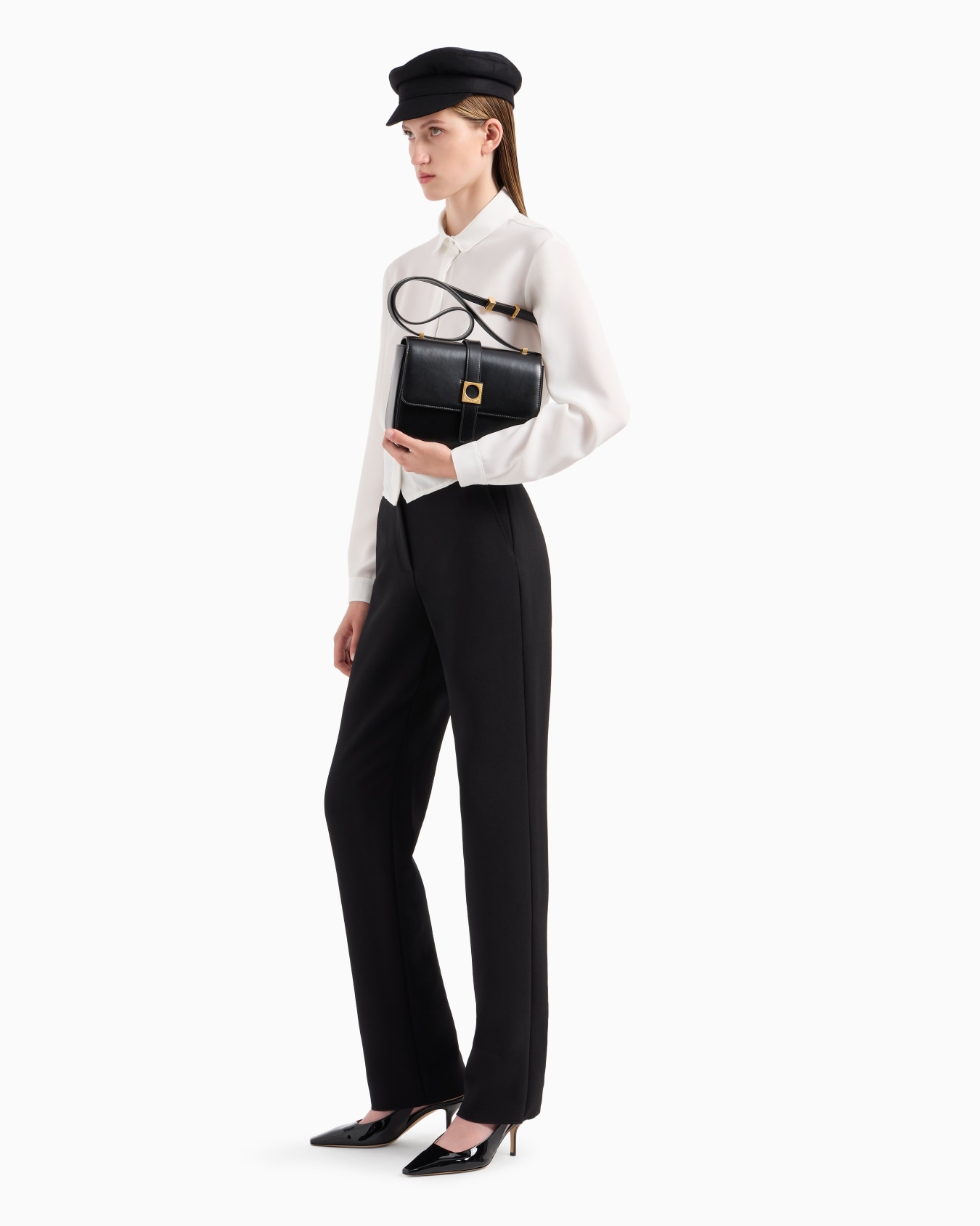 Camisa cropped en tejido crepé reciclado con martingala ASV Diapositiva 3