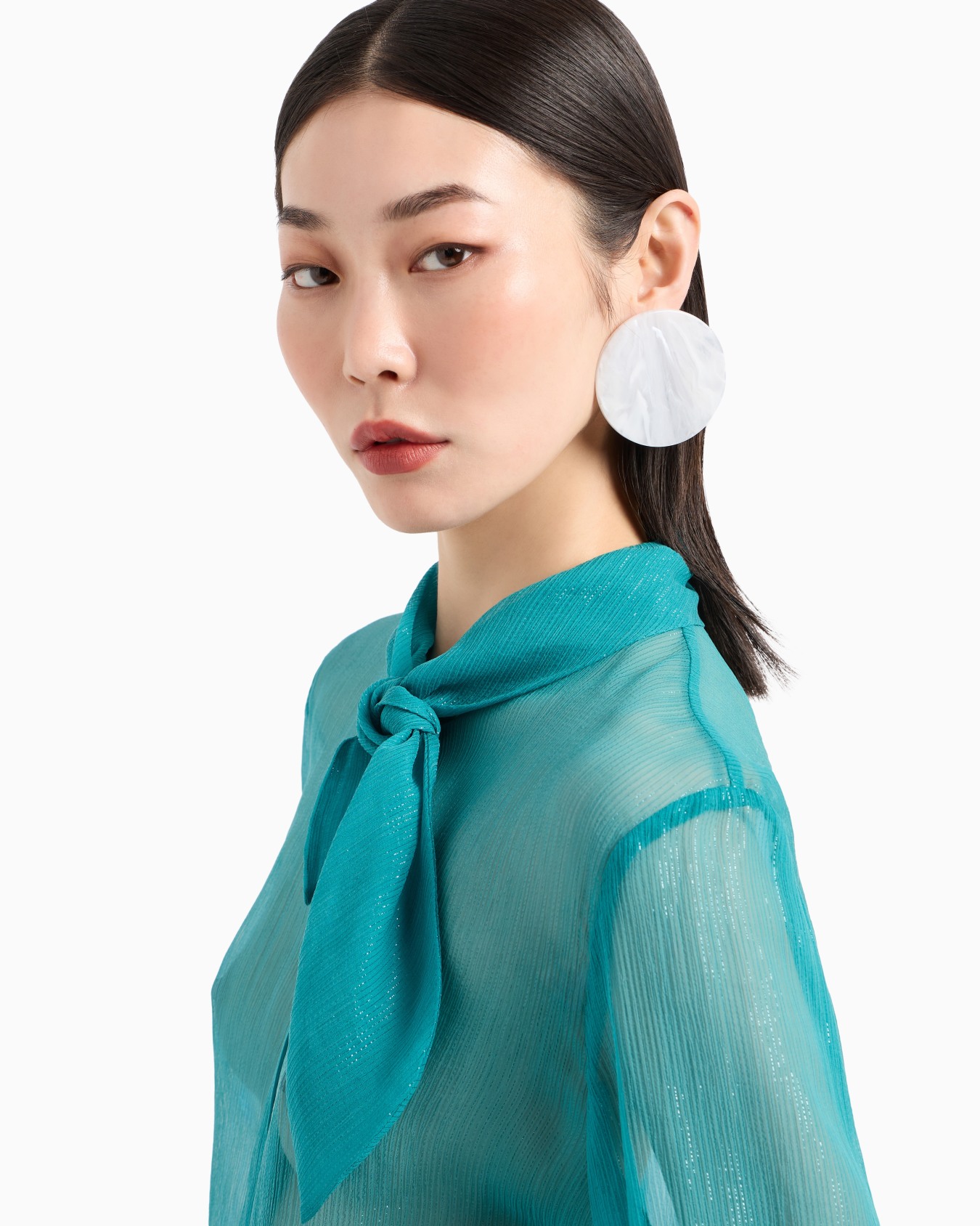 Lurex crépon silk shirt with foulard collar Slide 4