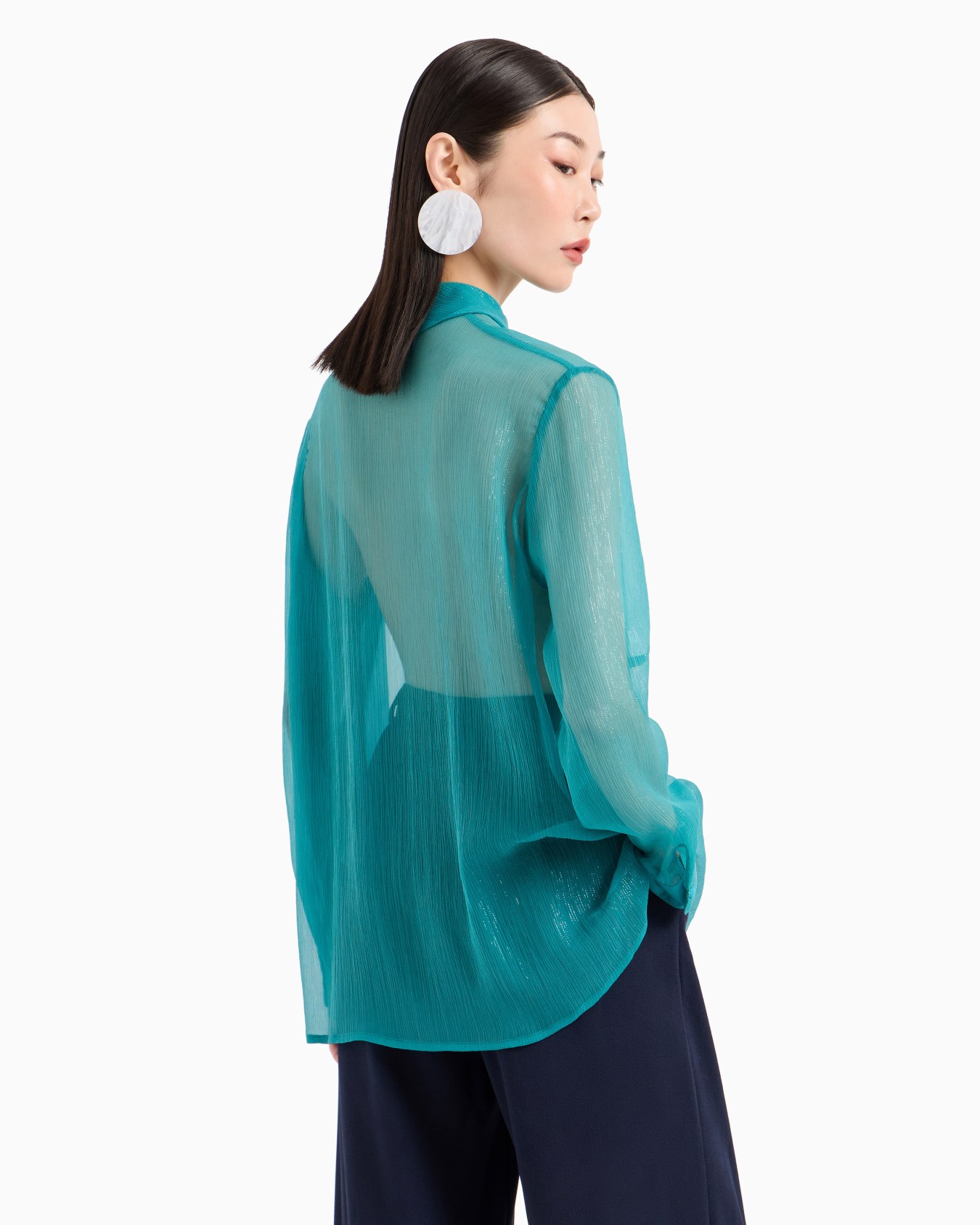 Lurex crépon silk shirt with foulard collar Slide 2