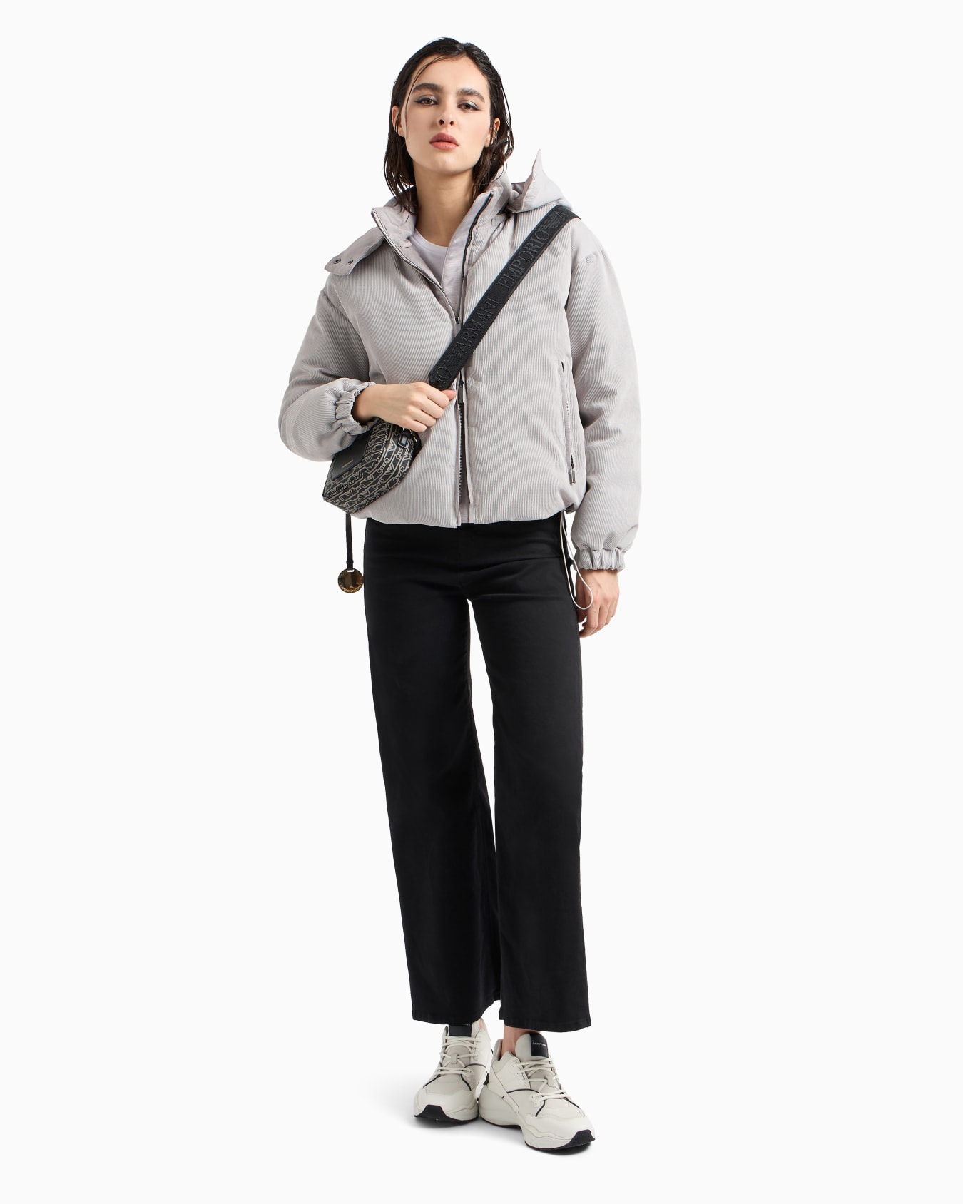 Jean J33 taille mi-haute avec jambe large courte en bull stretch teint en pièce Diapositive 4