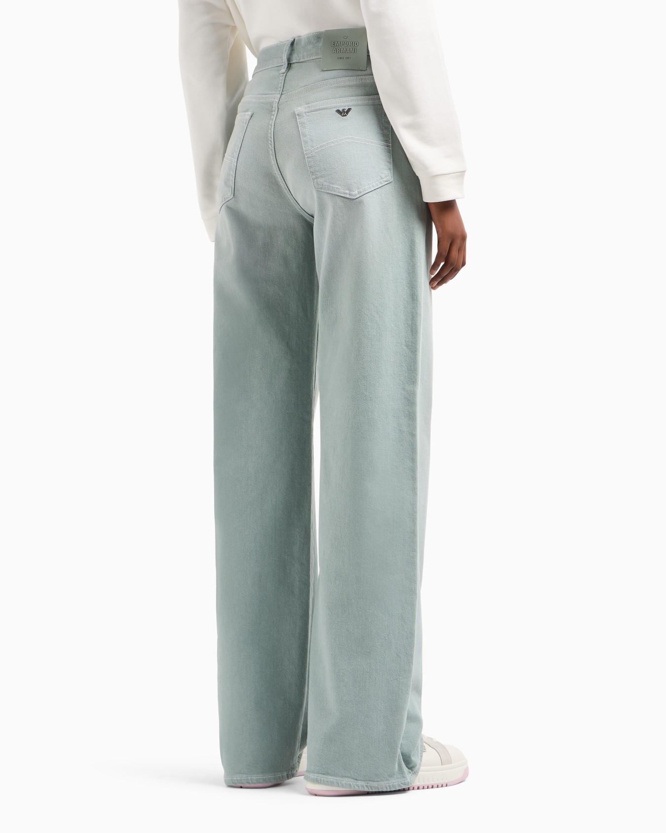 J7E mid-rise straight-leg jeans in piece-dyed cotton drill Slide 2
