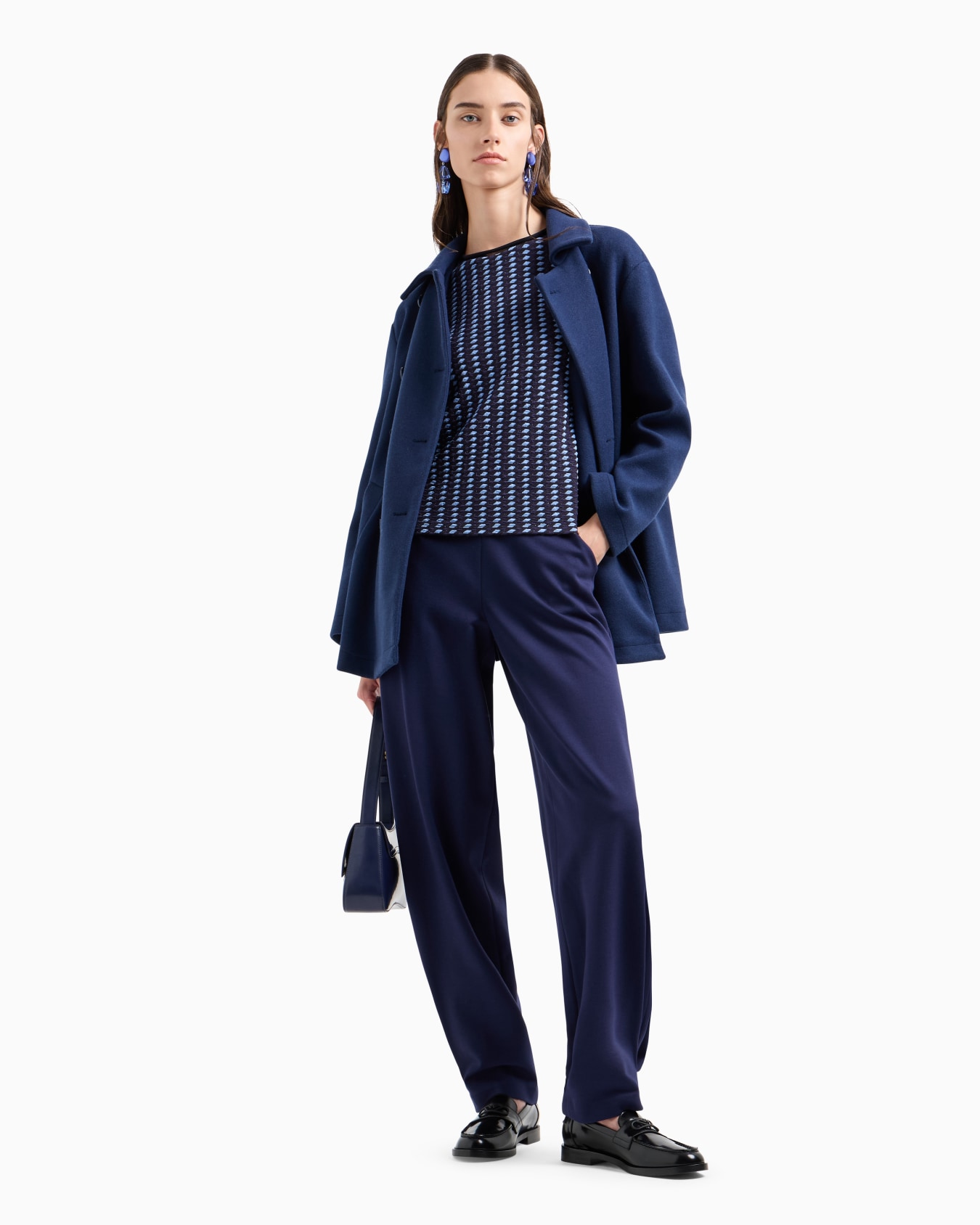 Jacquard jersey jumper with a 3D-effect embossed motif Slide 3