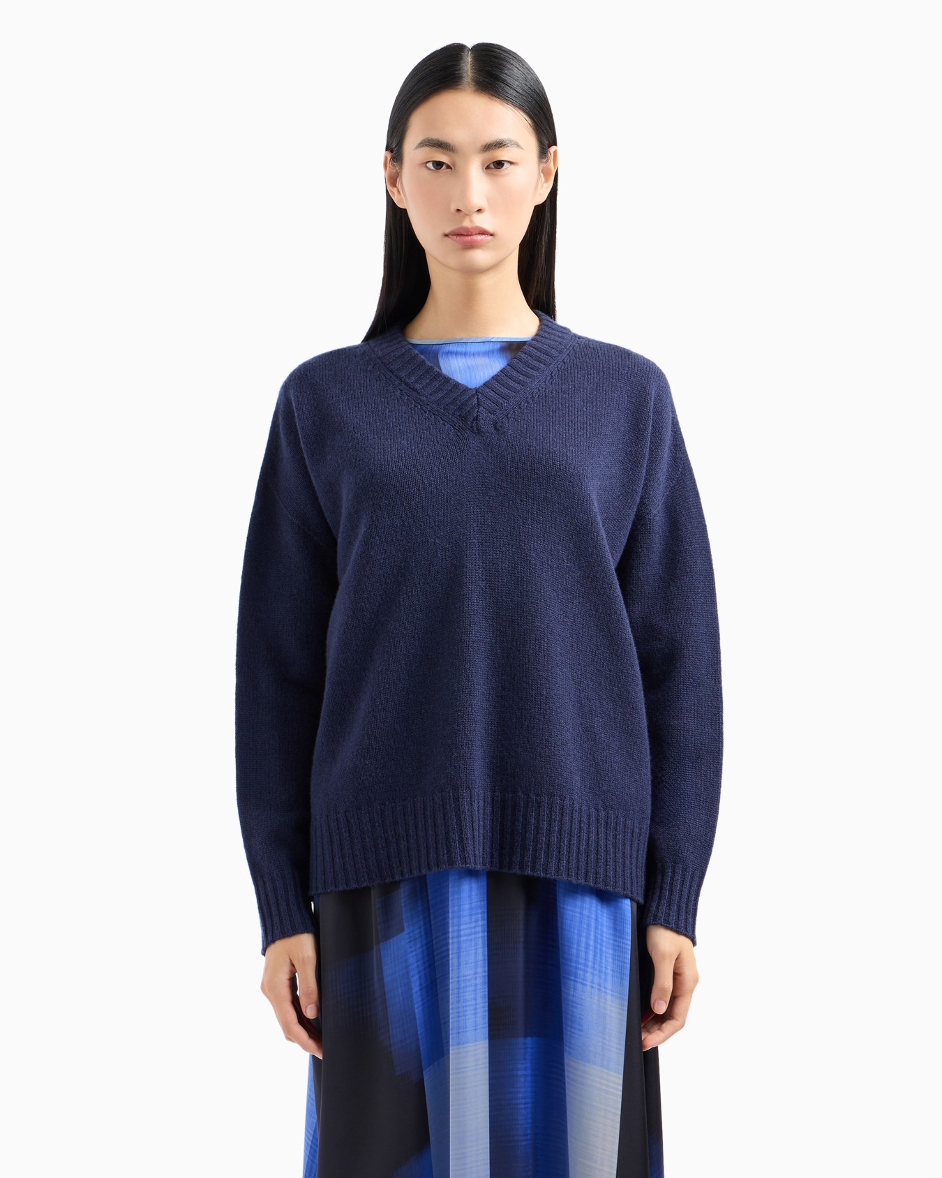 Pull à encolure en V sans coutures en laine vierge rase Diapositive 2