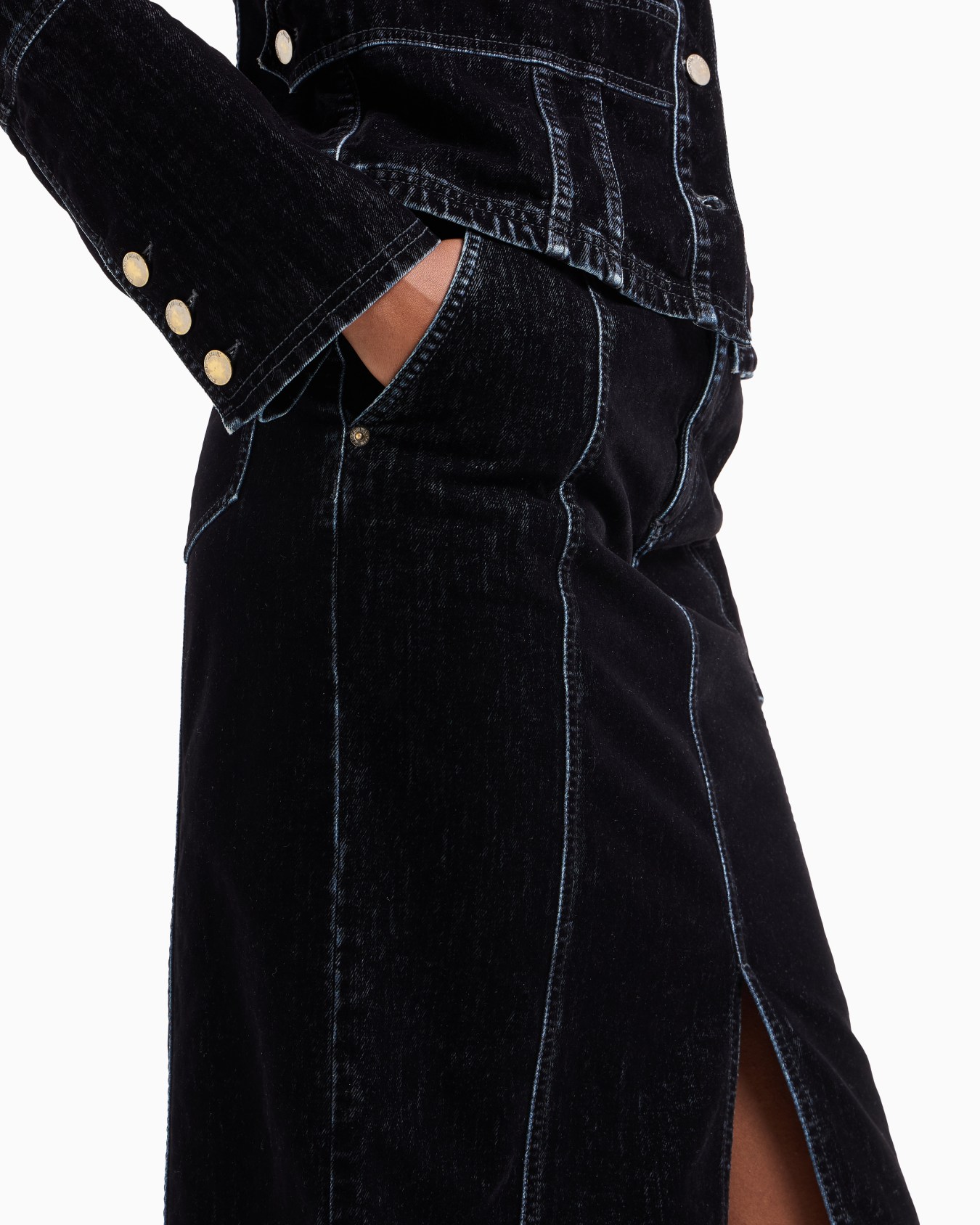 Velvet-effect flocked denim long skirt Slide 4