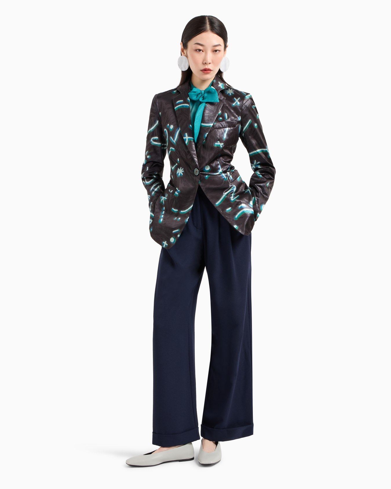 Sablé stretch fabric trousers with pleats Slide 3
