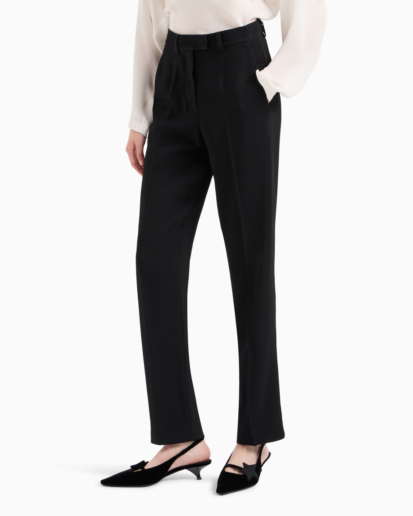 Stretch-viscose trousers with pleats Diapositiva 1
