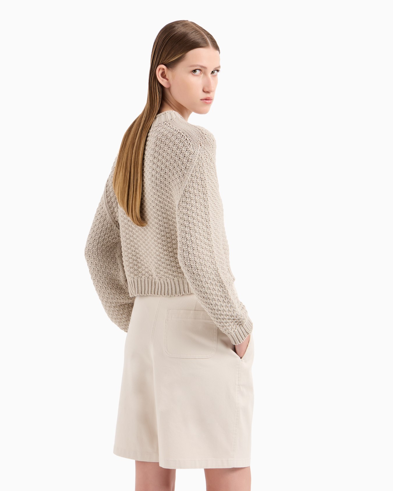Stretch cotton gabardine shorts with pleats Slide 2