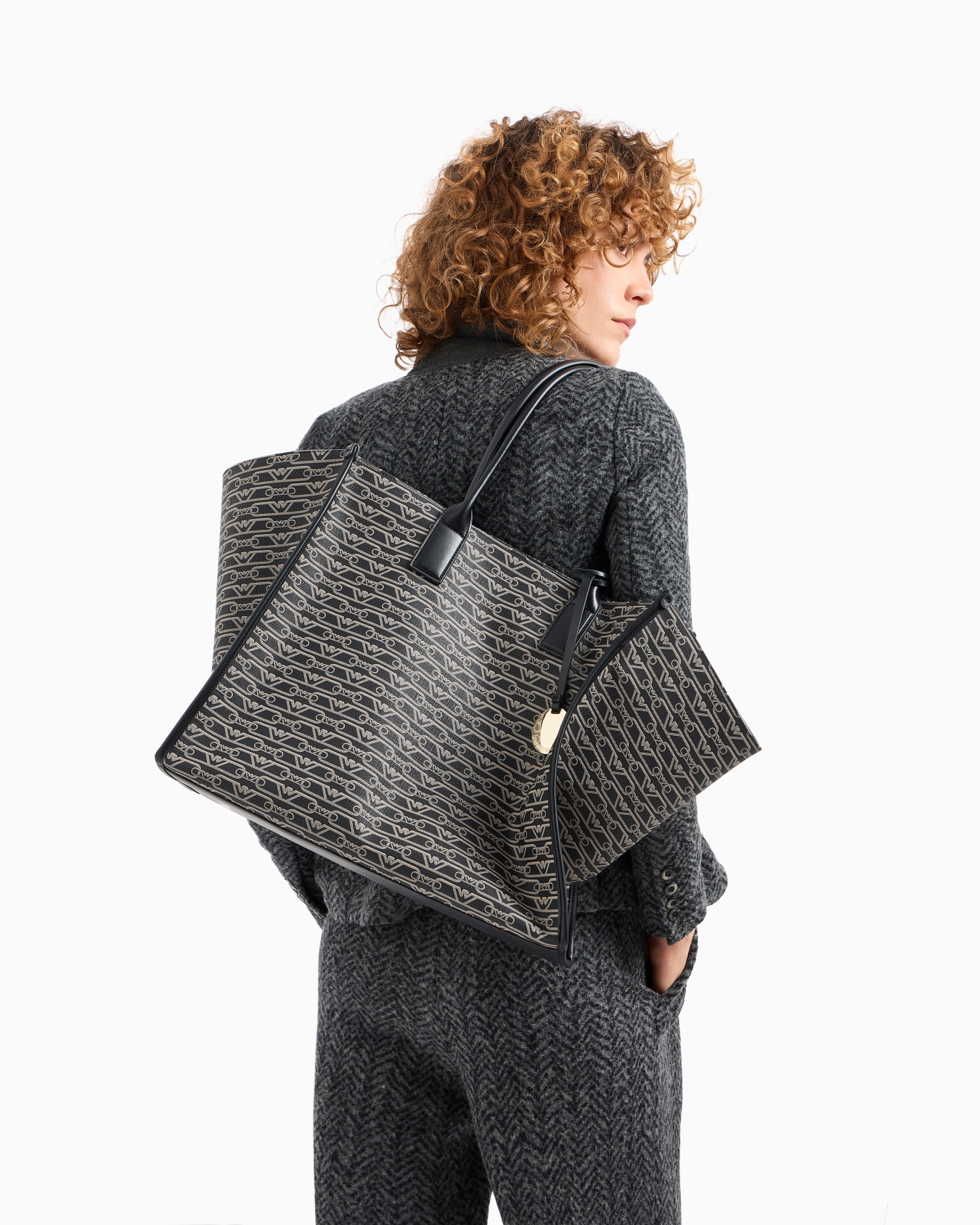 Trousers with pleats, in a wool-blend chevron-motif jacquard Slide 6
