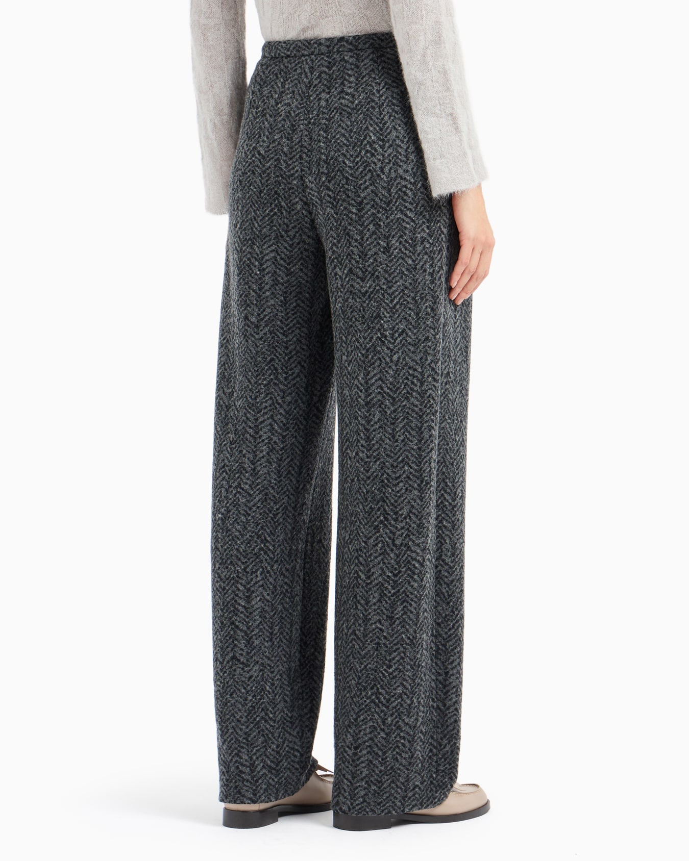 Trousers with pleats, in a wool-blend chevron-motif jacquard Slide 3