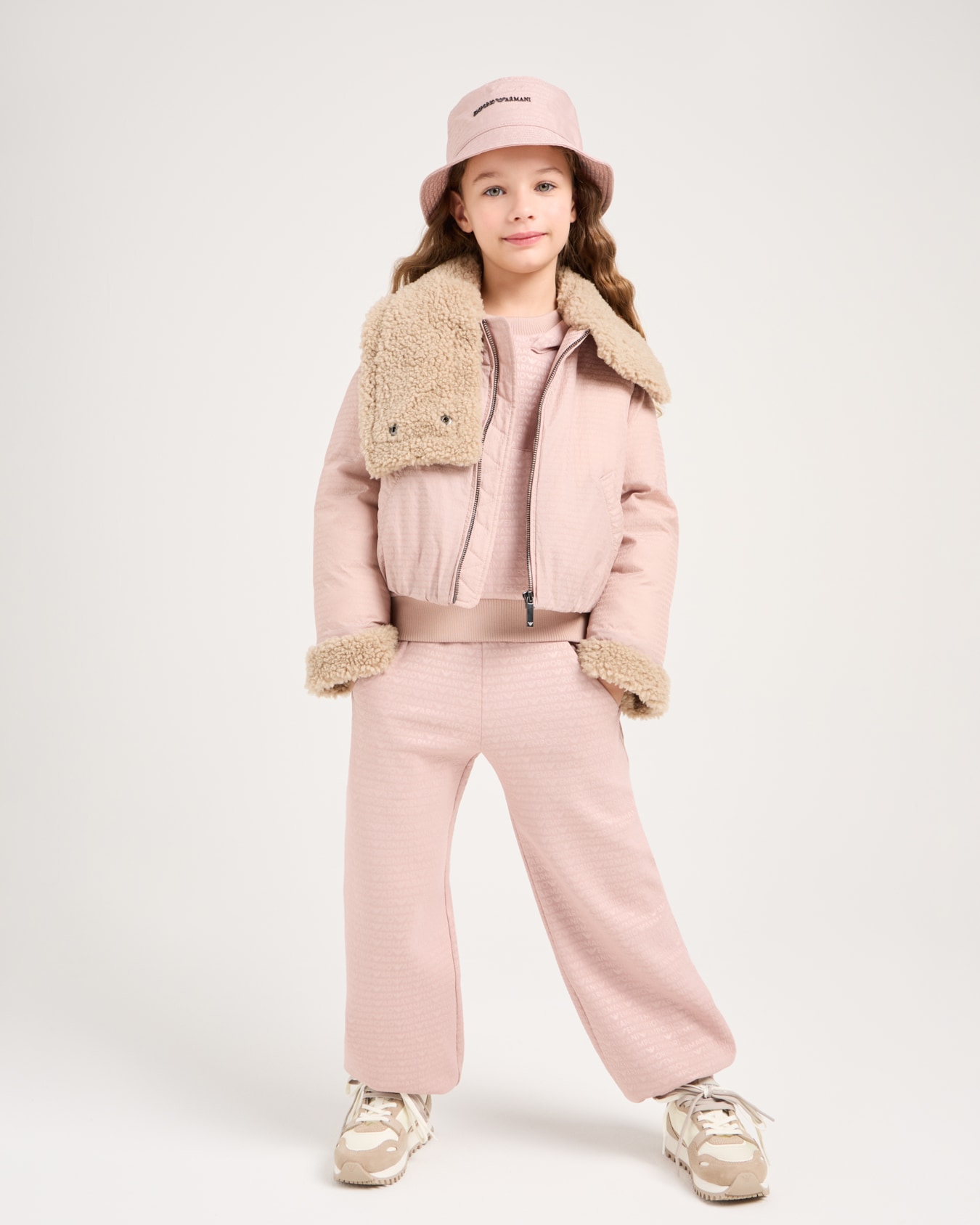 Blouson en nylon avec inscription du logo, rembourrage recyclé et détails effet peluche ASV Diapositive 3