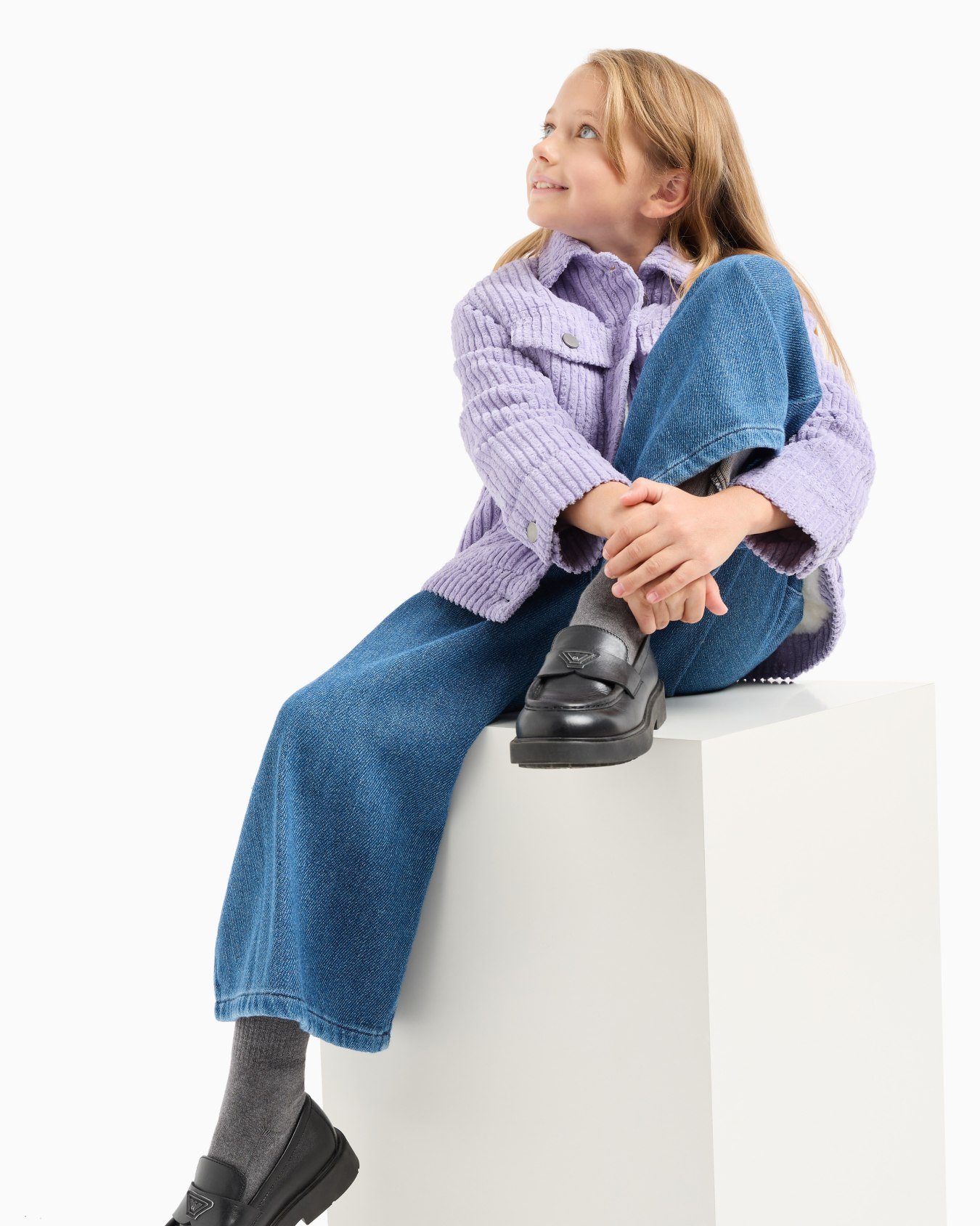 J40 Flared denim jeans with a very wide leg Slide 5