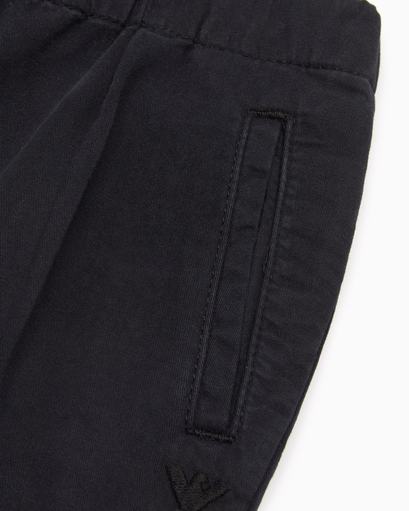 Viscose-blend drawstring trousers with pleats Slide 1