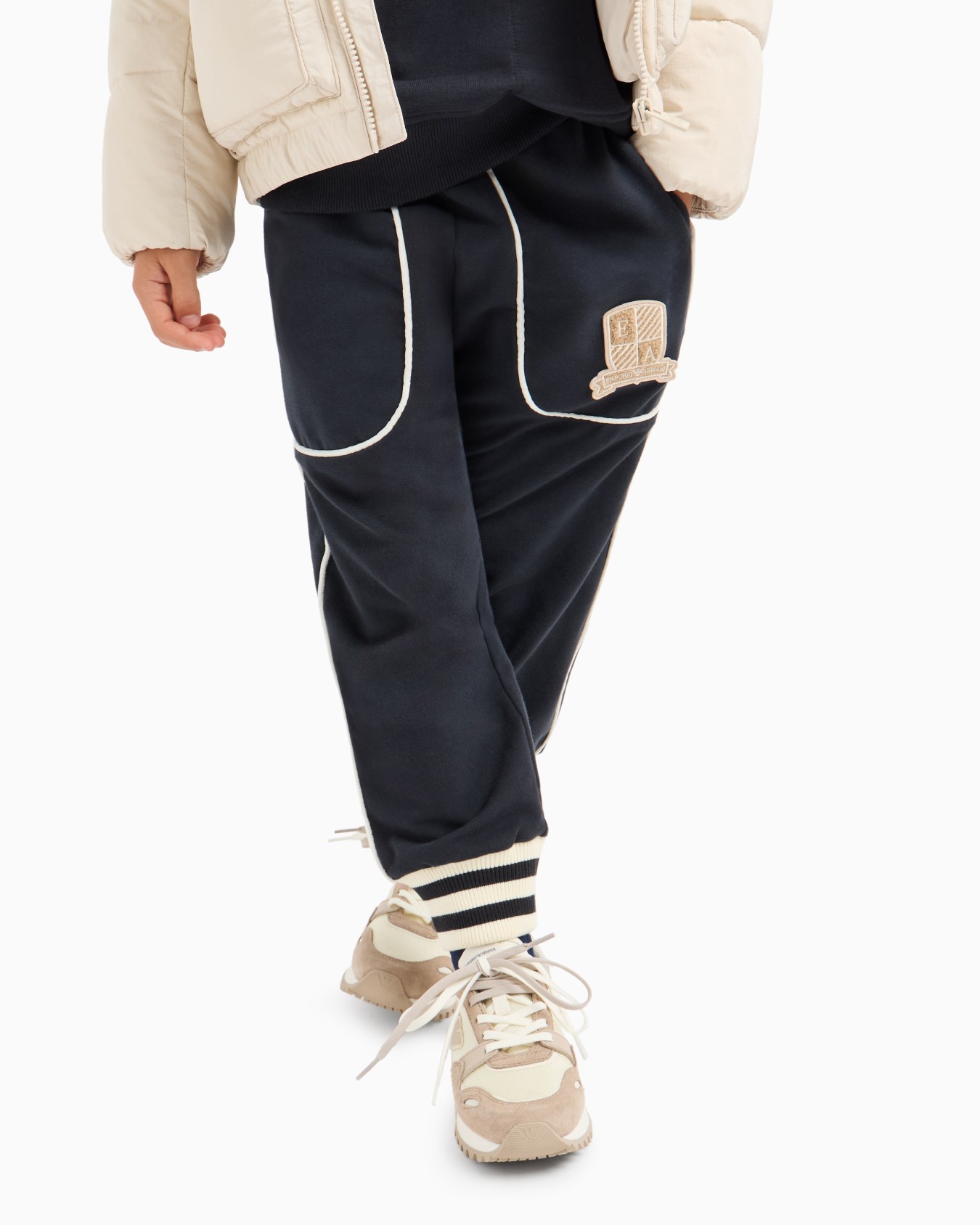 Pantalon de jogging coupe ample en jersey avec écusson blason logo Diapositive 4