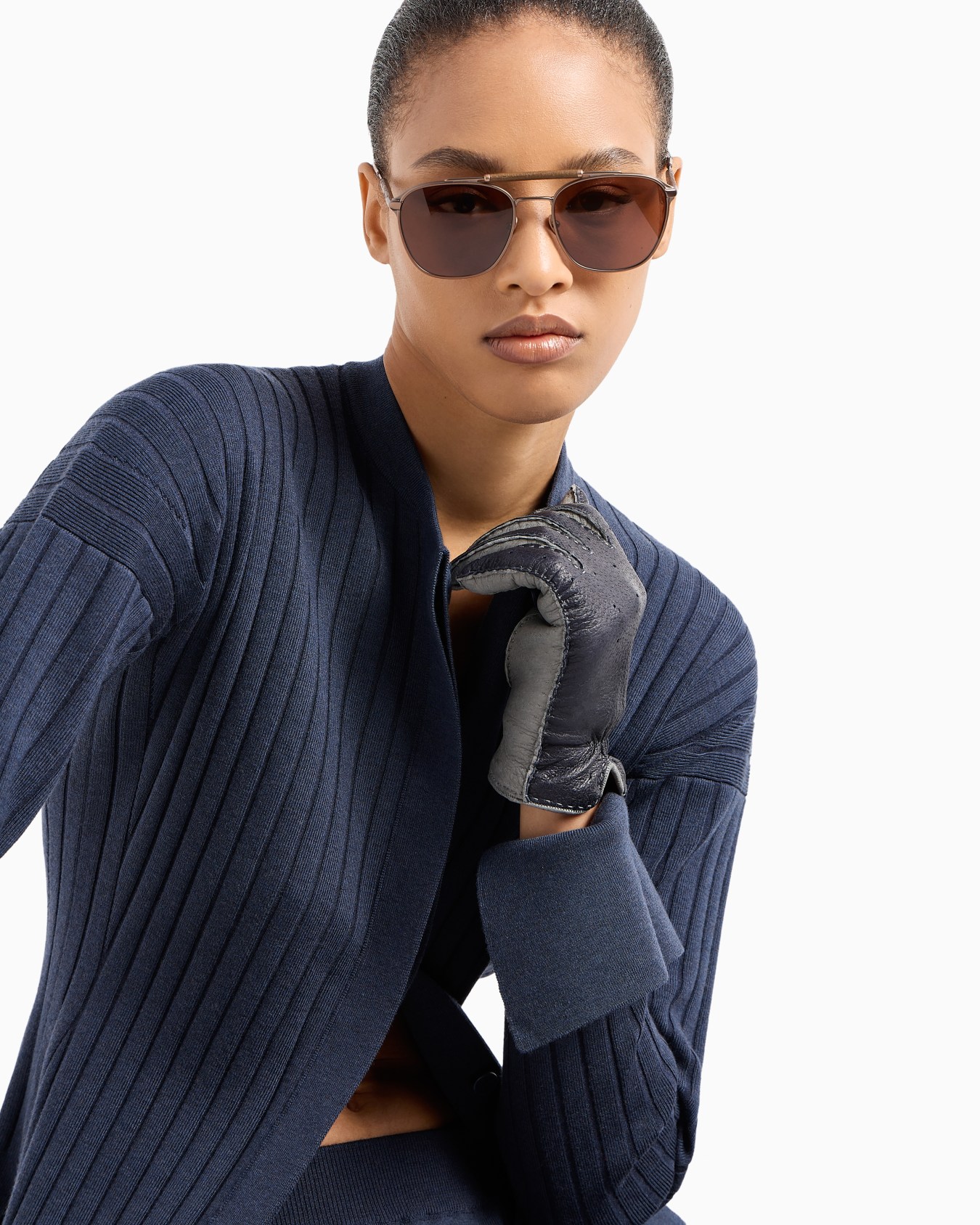 Long, ribbed wool cardigan Slide 6