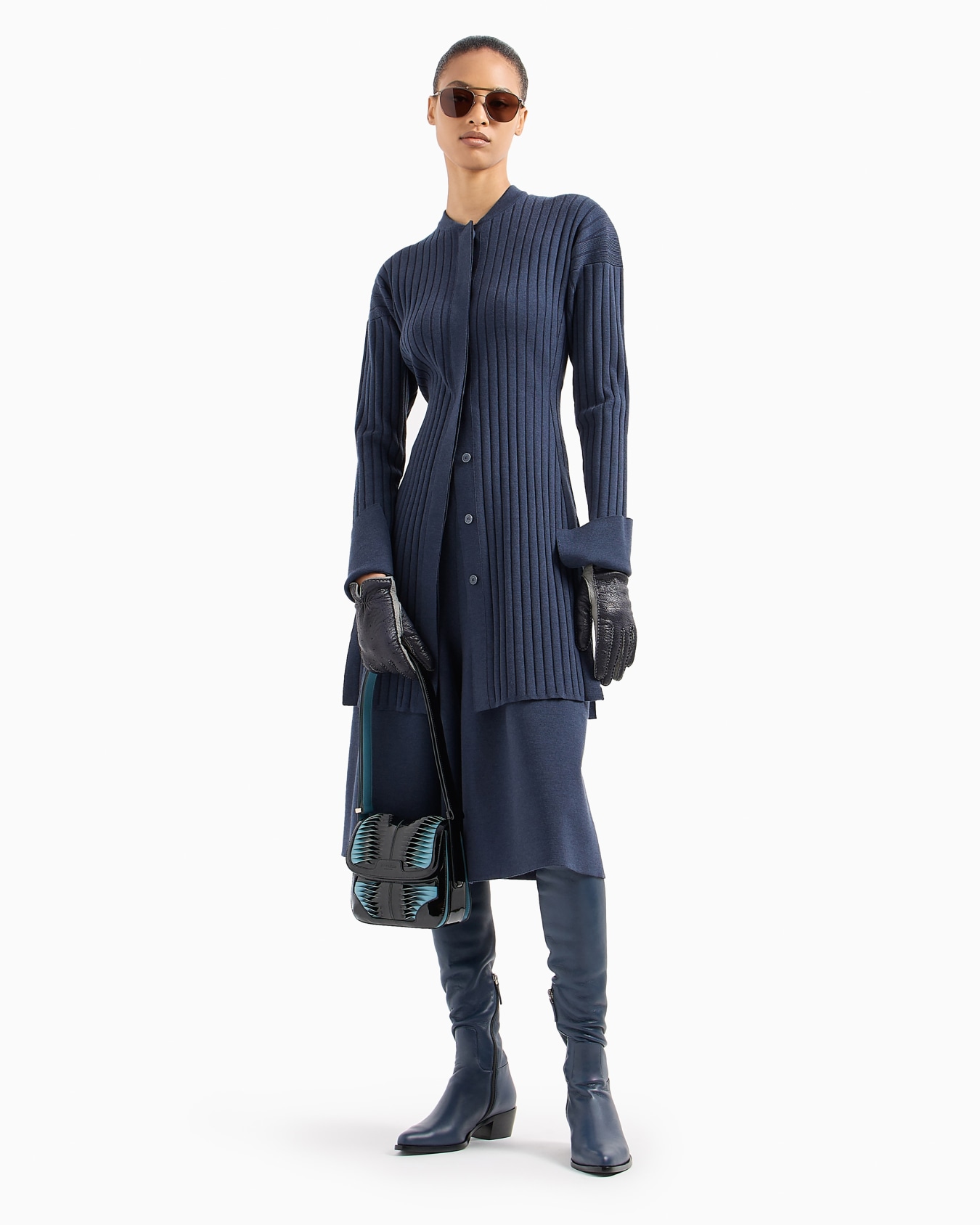 Long, ribbed wool cardigan Slide 4