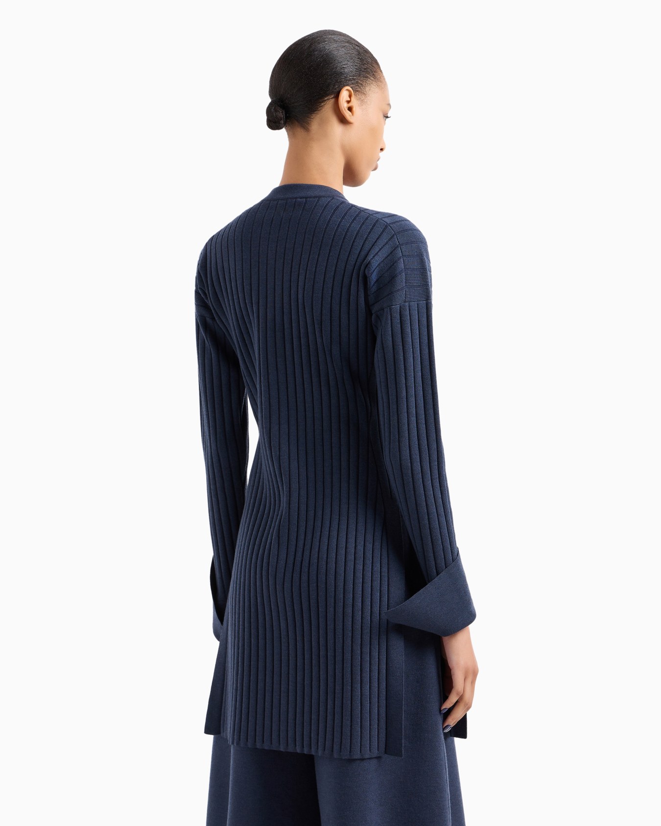 Long, ribbed wool cardigan Slide 3