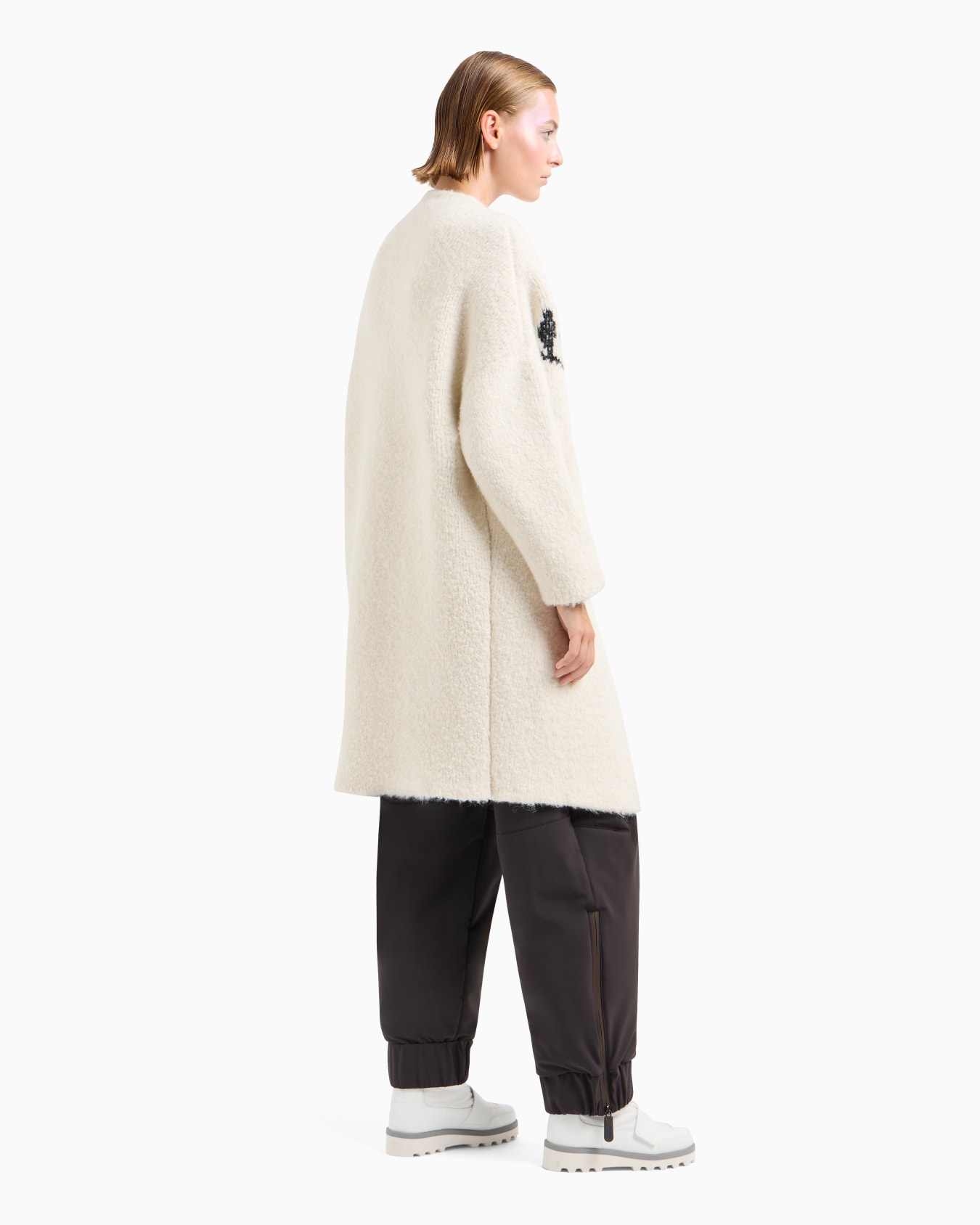 Alpaca, wool and silk coat with floral inlay Slide 2
