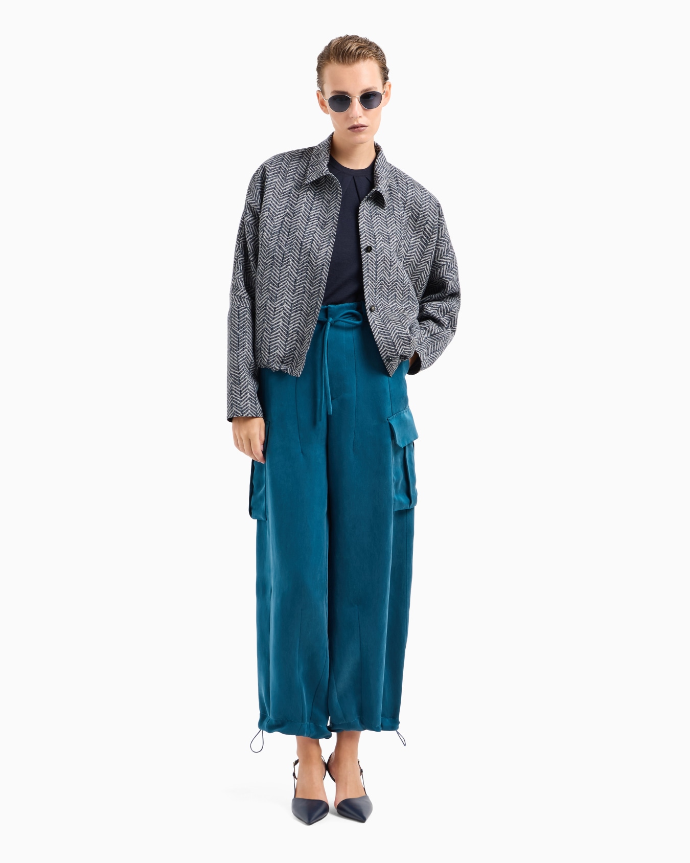 Virgin-wool, crew-neck jumper Slide 3