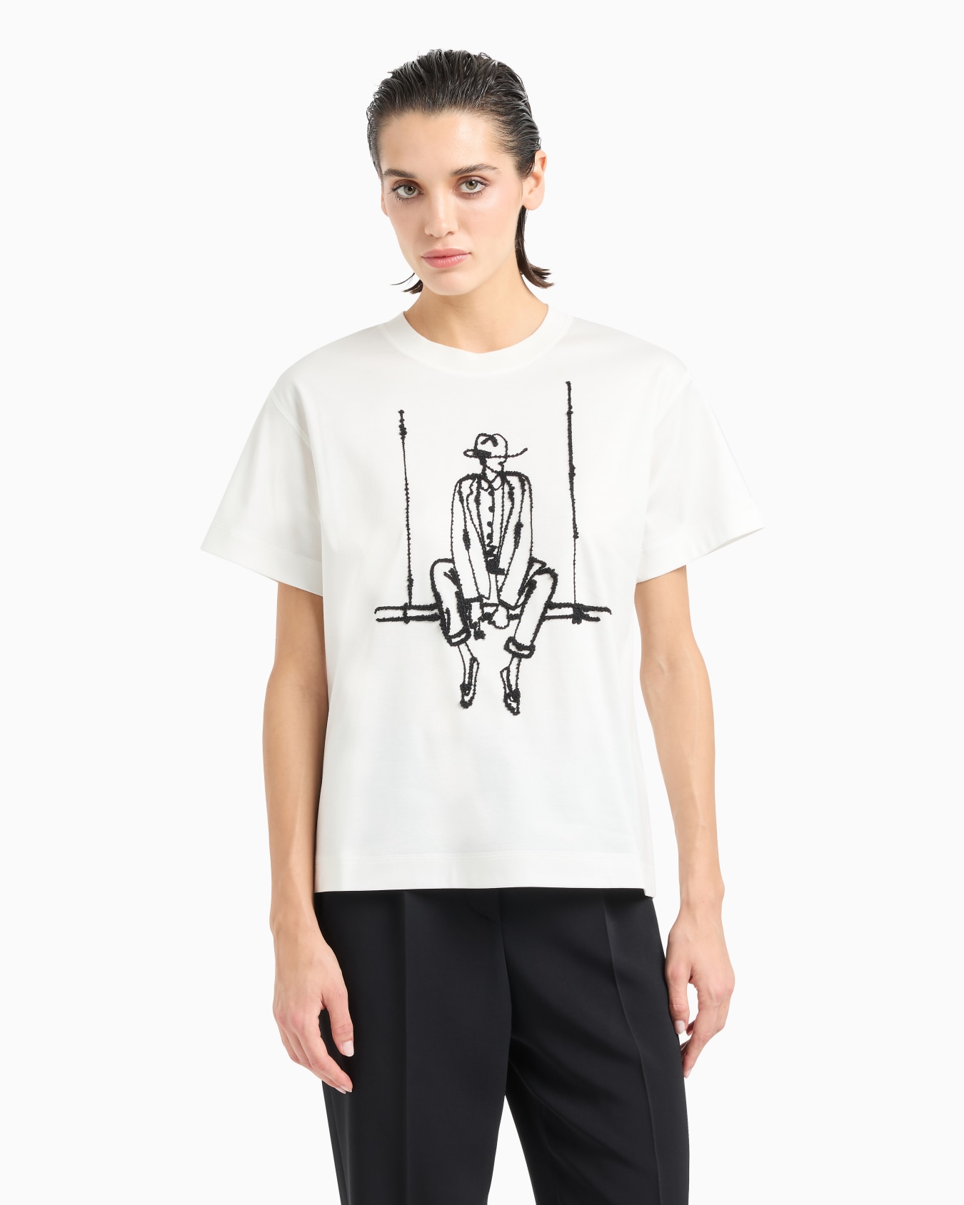 T-shirt ras-du-cou en coton interlock avec broderie contrastée Diapositive 1