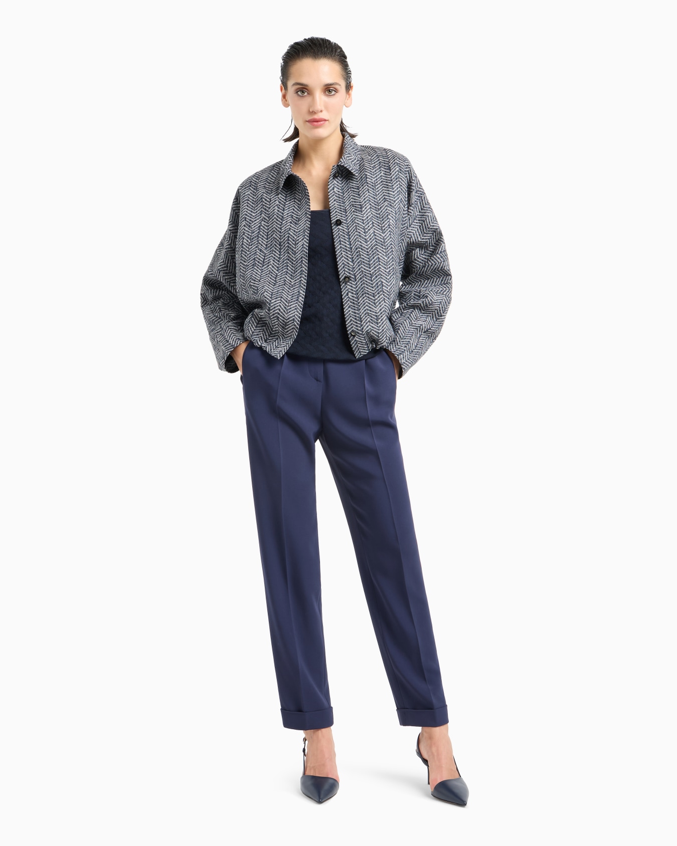 ASV crew-neck jumper in viscose and cashmere jacquard jersey Slide 3