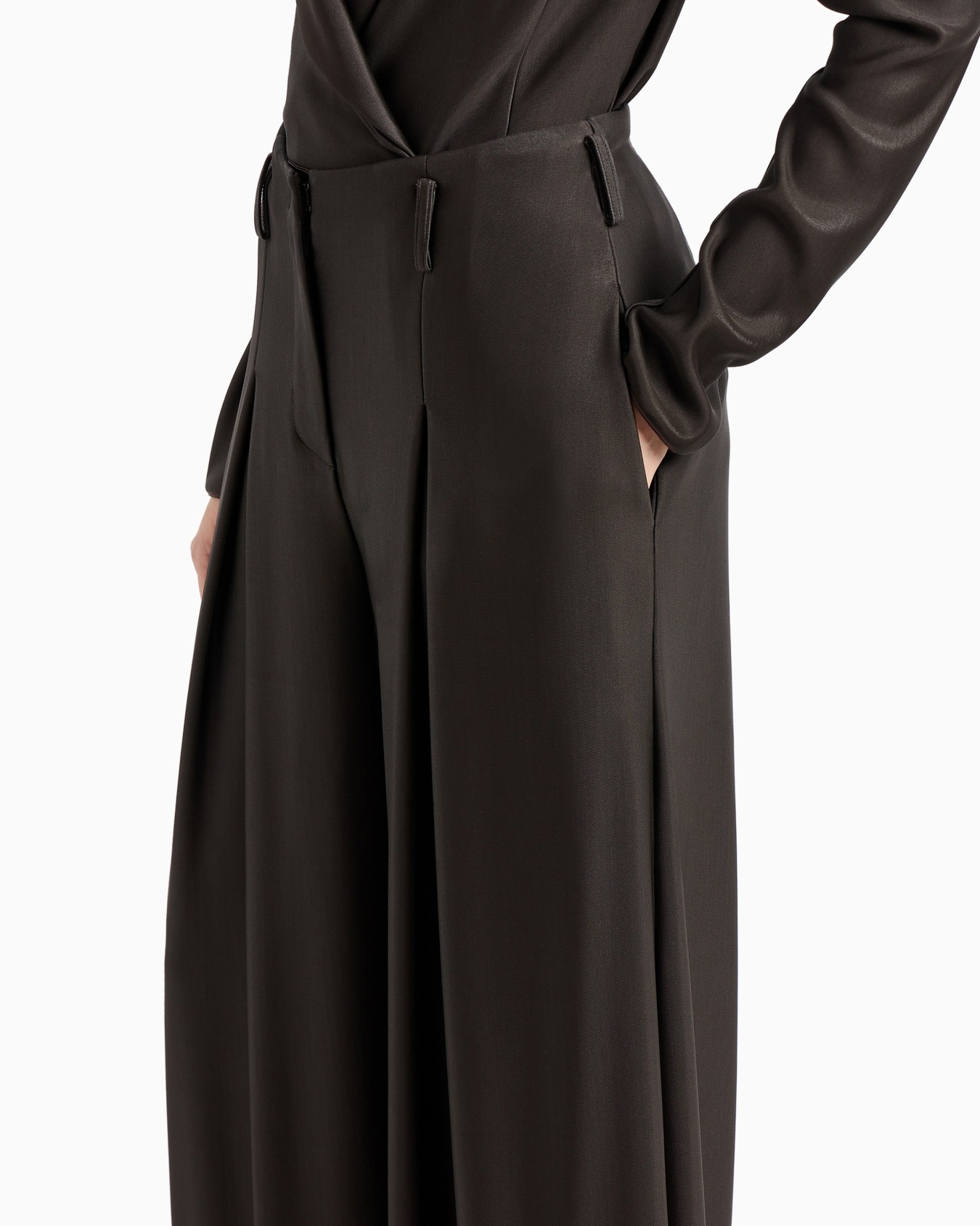 ASV wide trousers with pleats in double viscose jersey Slide 5