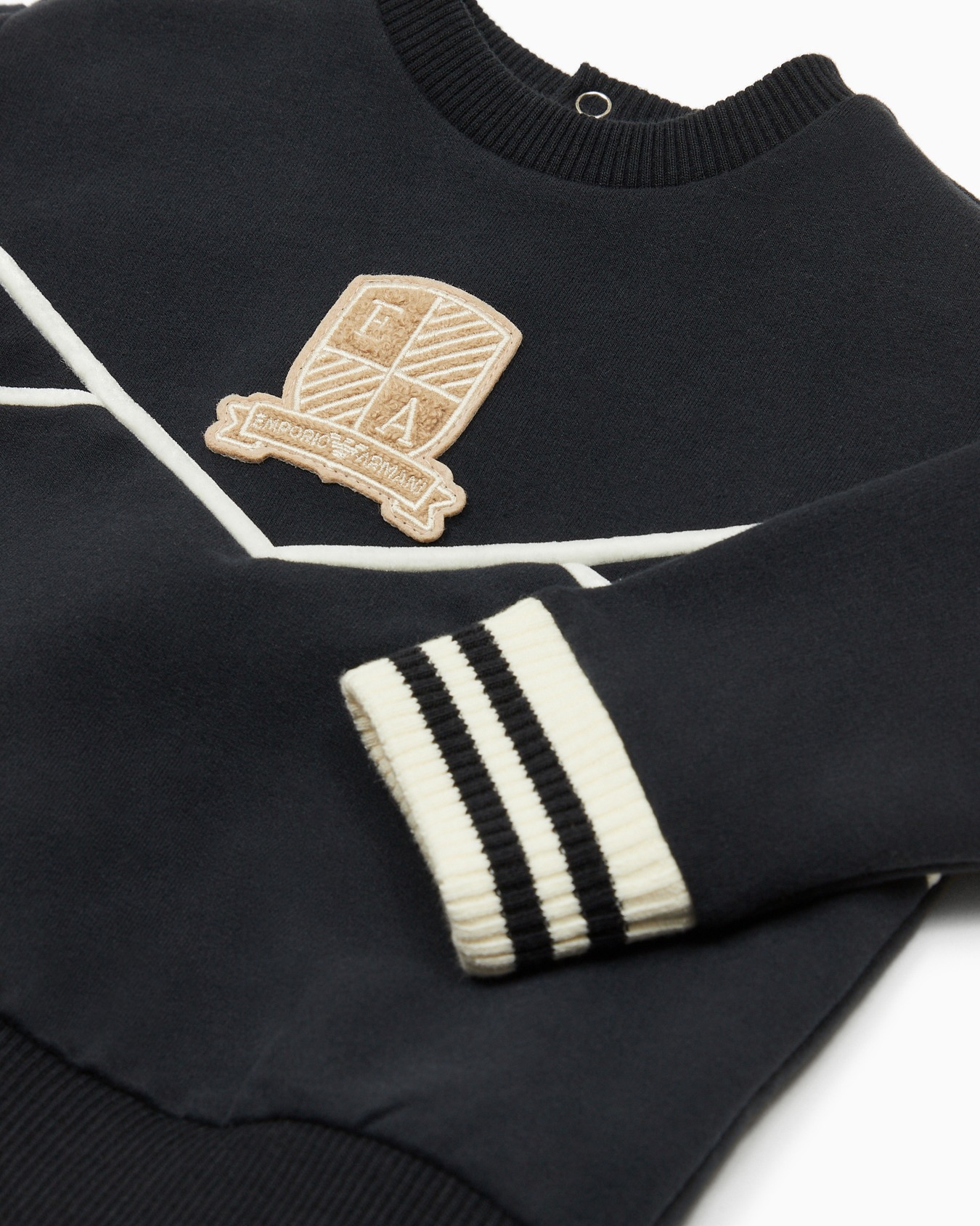 Felpa in jersey con patch stemma logo Slide 1
