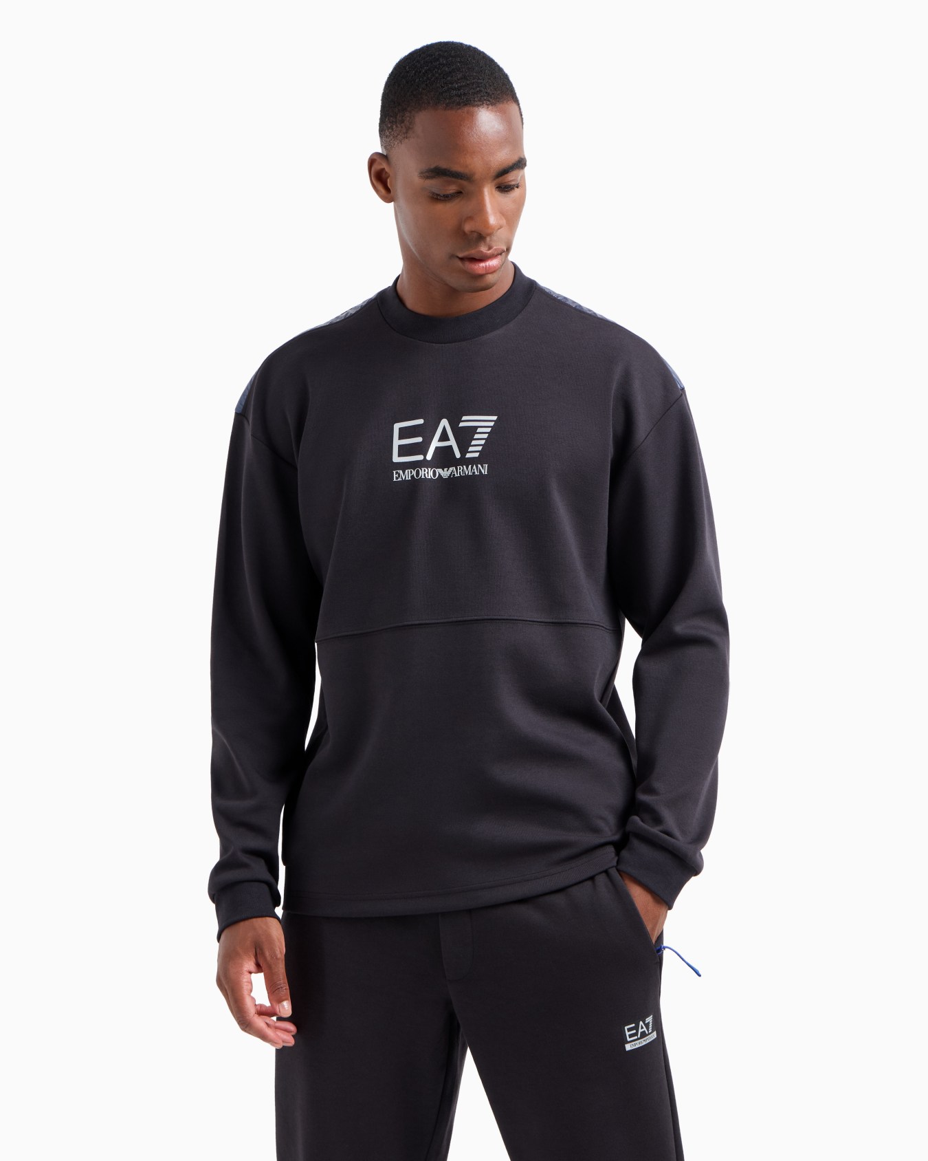 Dynamic Athlete crew-neck sweatshirt in Natural VENTUS7 technical fabric Slide 1