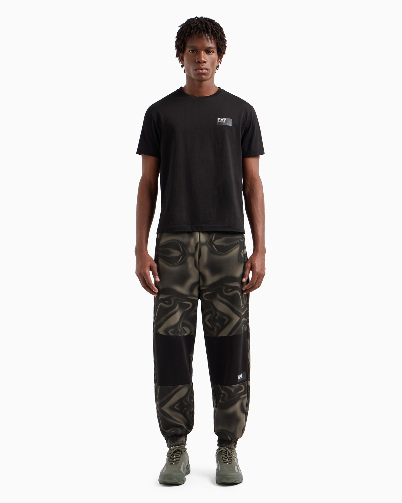 Sweatpants Slide 3