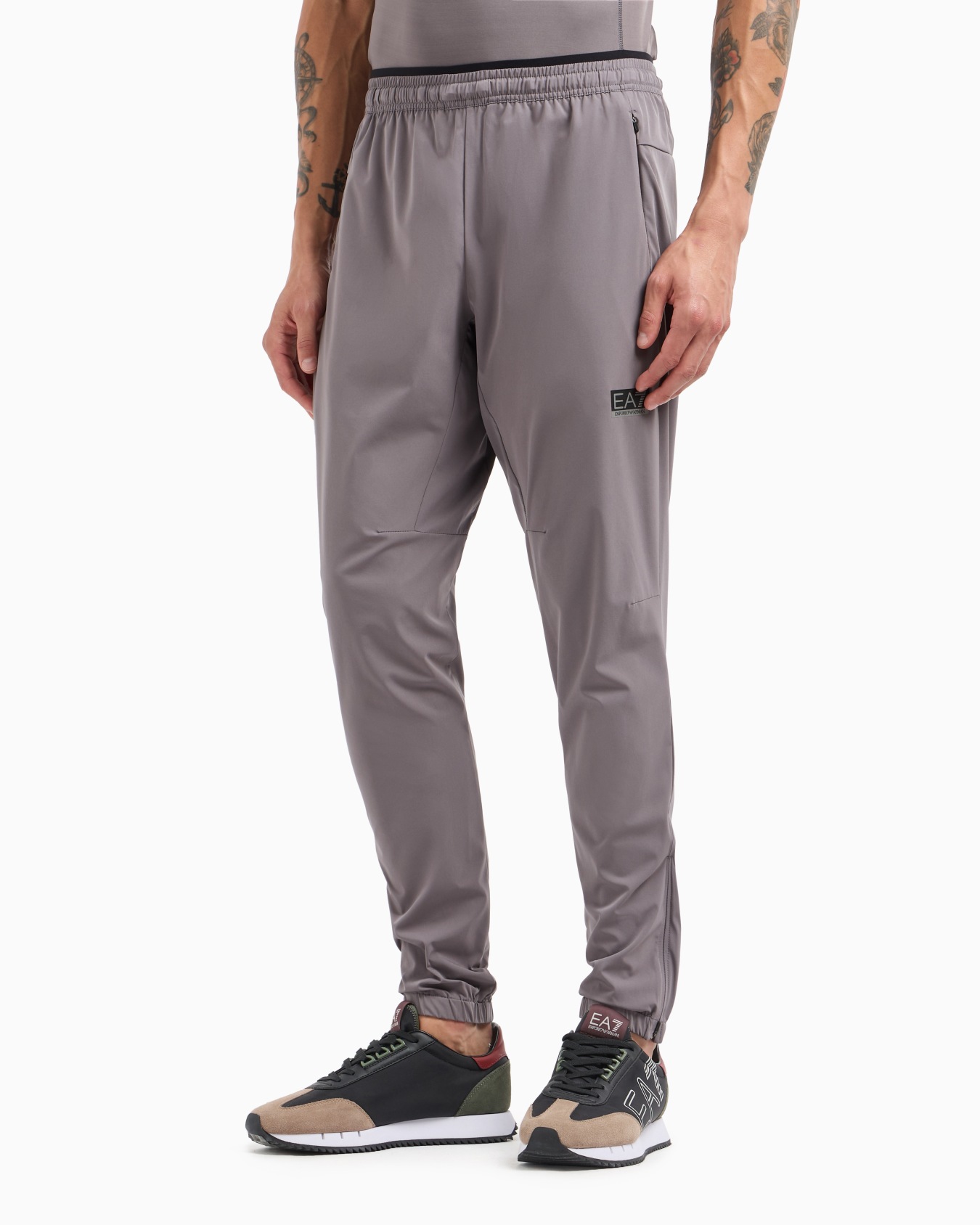 Dynamic Athlete joggers in VENTUS7 technical fabric Slide 1