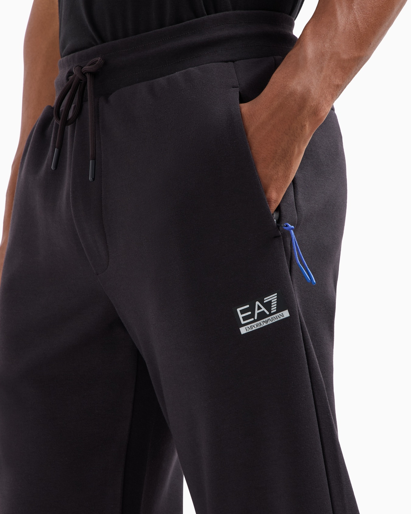 Dynamic Athlete joggers in VENTUS7 technical fabric Slide 4