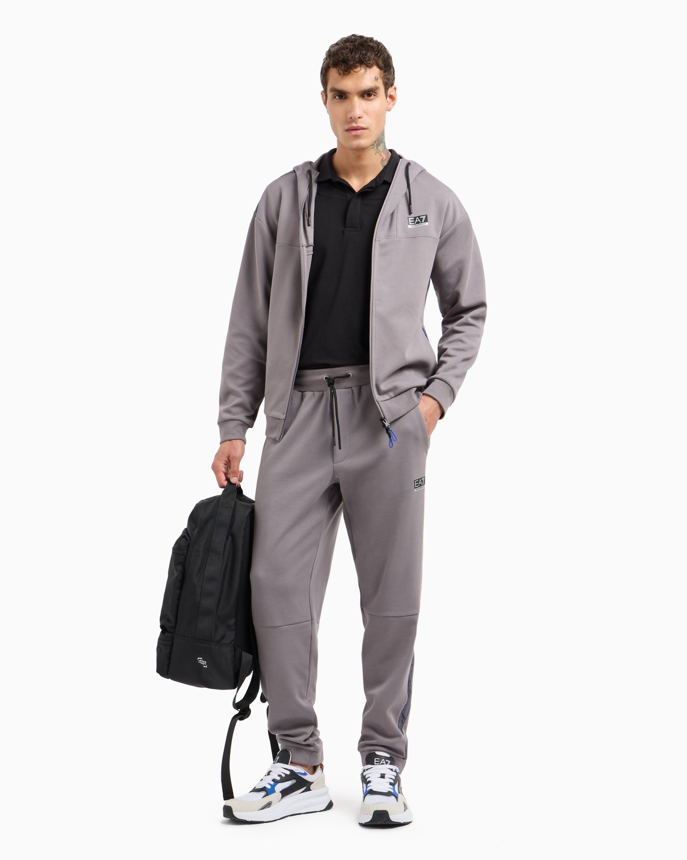 Dynamic Athlete joggers in VENTUS7 technical fabric Slide 3