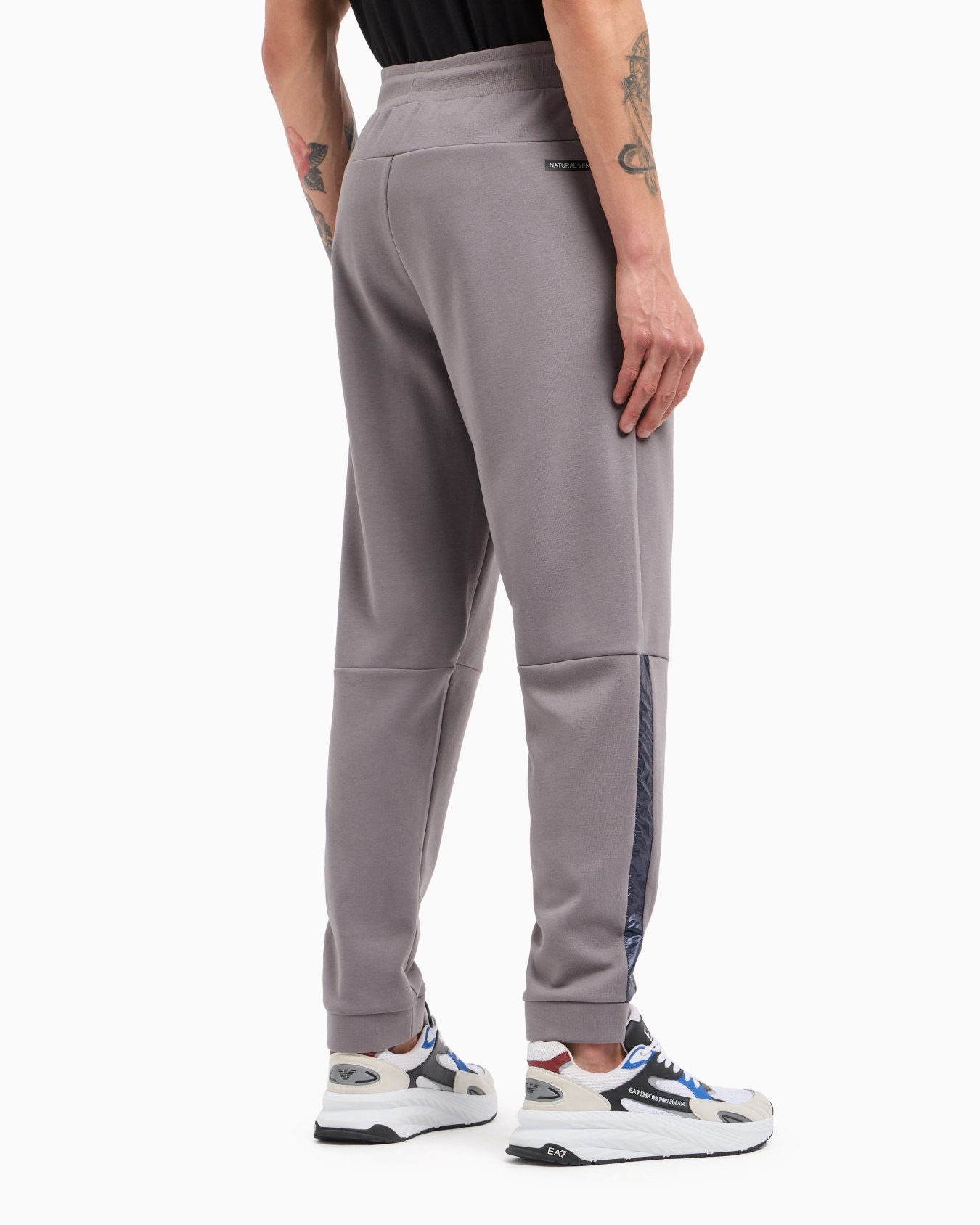Dynamic Athlete joggers in VENTUS7 technical fabric Slide 2