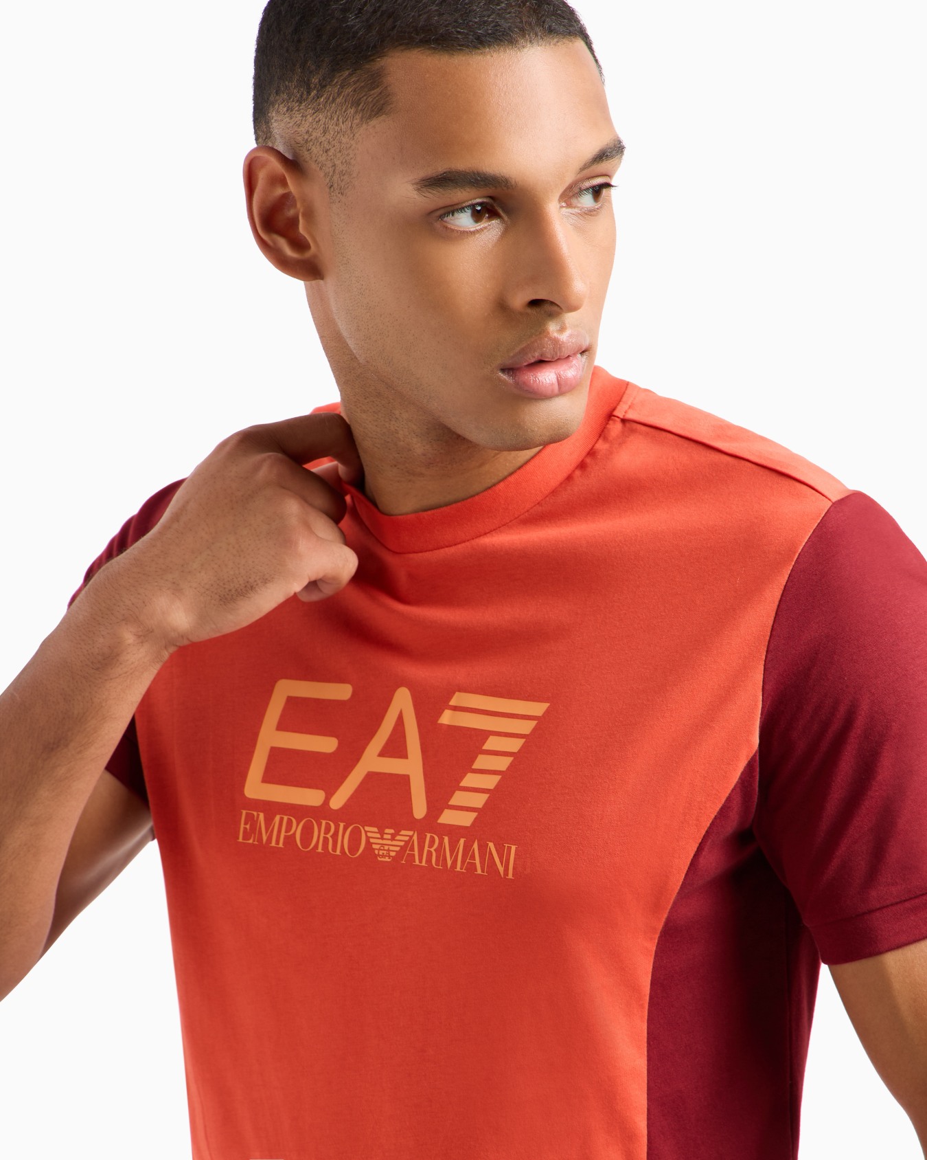 Athletic Colour Block short-sleeved cotton crew-neck T-shirt Slide 4