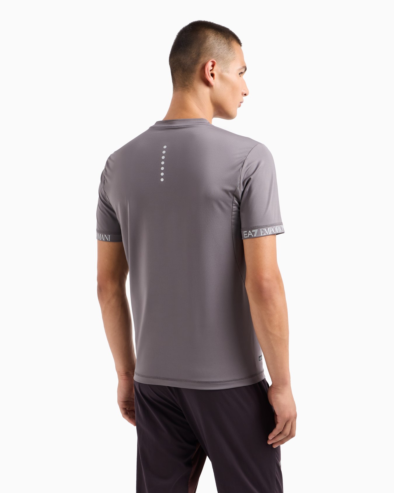 Dynamic Athlete crew-neck T-shirt in VENTUS7 technical fabric Slide 2