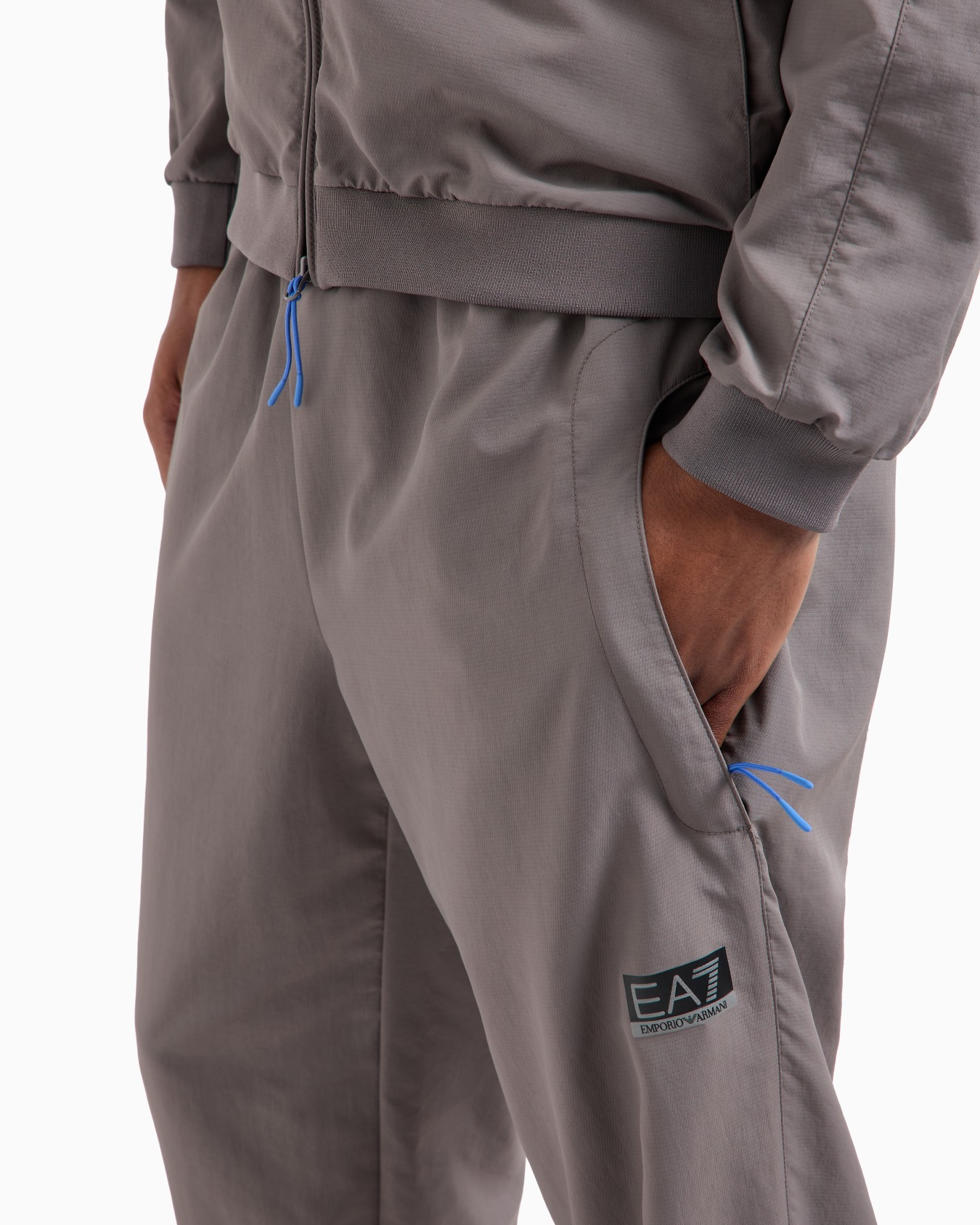 Dynamic Athlete tracksuit in VENTUS7 technical fabric Slide 6