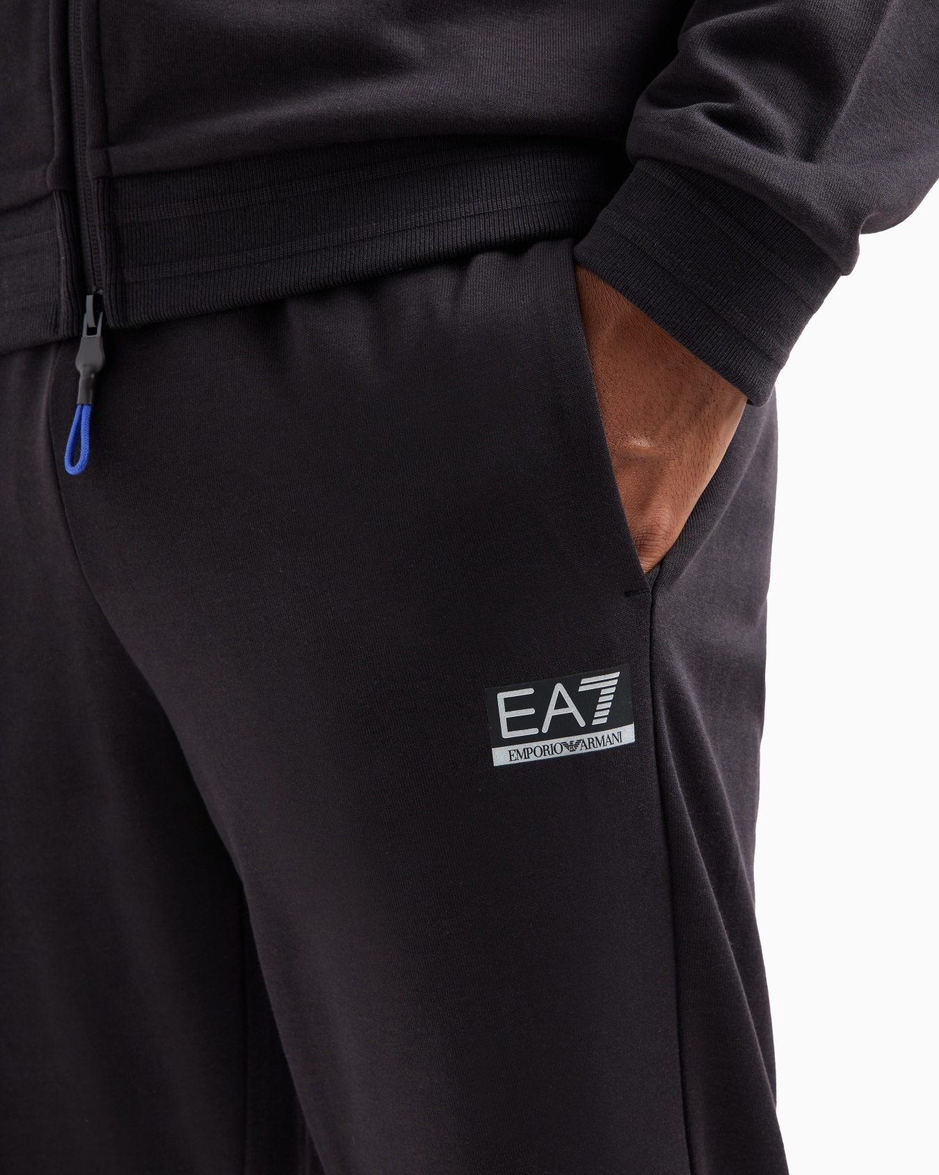 Dynamic Athlete tracksuit in VENTUS7 technical fabric Slide 5