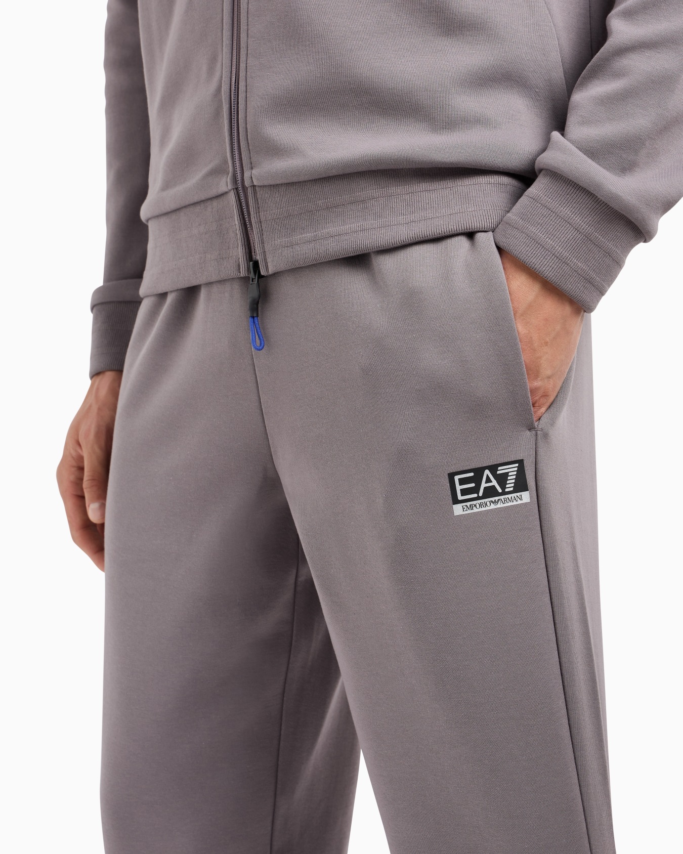 Dynamic Athlete tracksuit in VENTUS7 technical fabric Slide 5